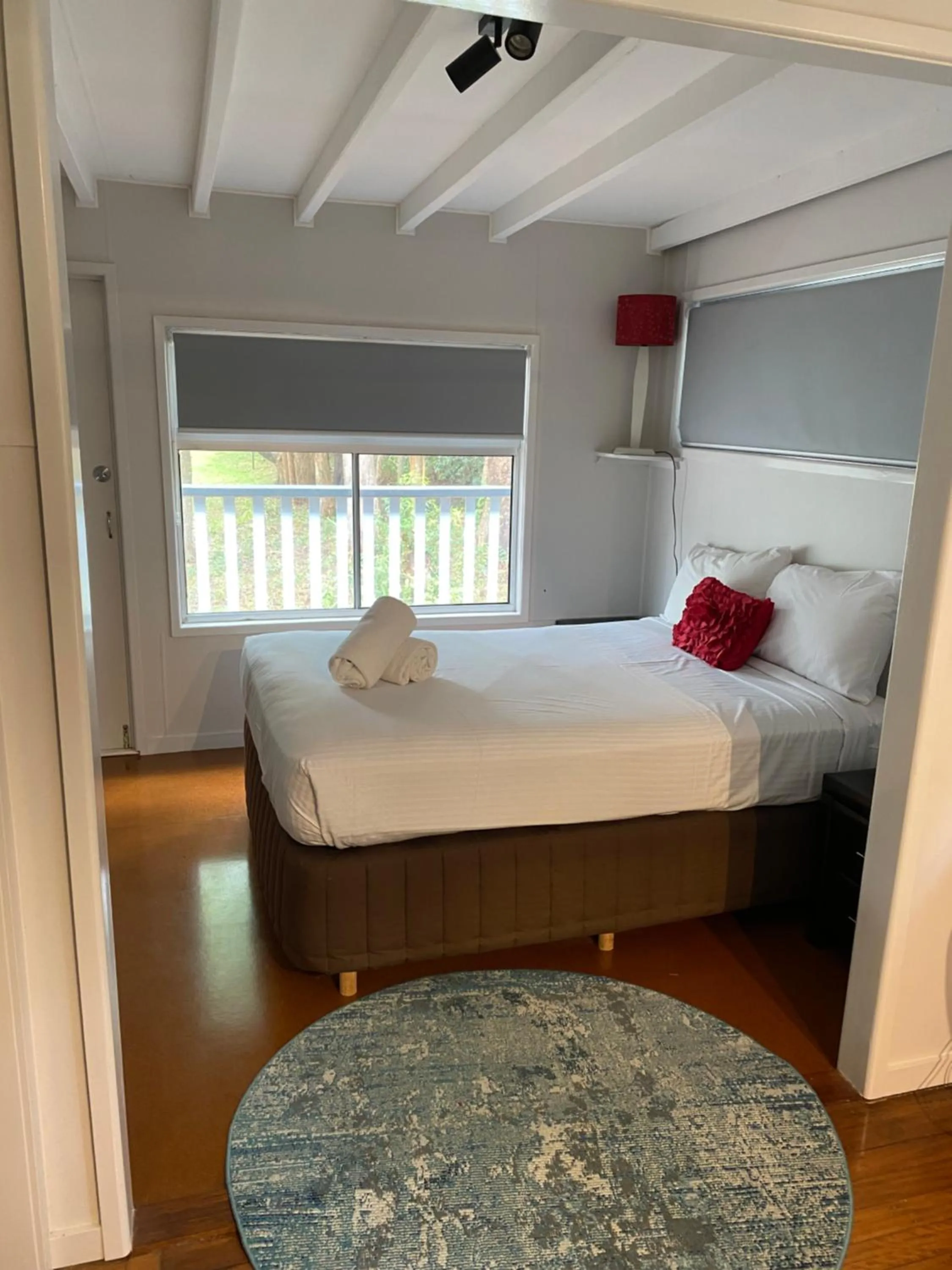 Bedroom, Bed in Koala Cabins Sunshine Coast