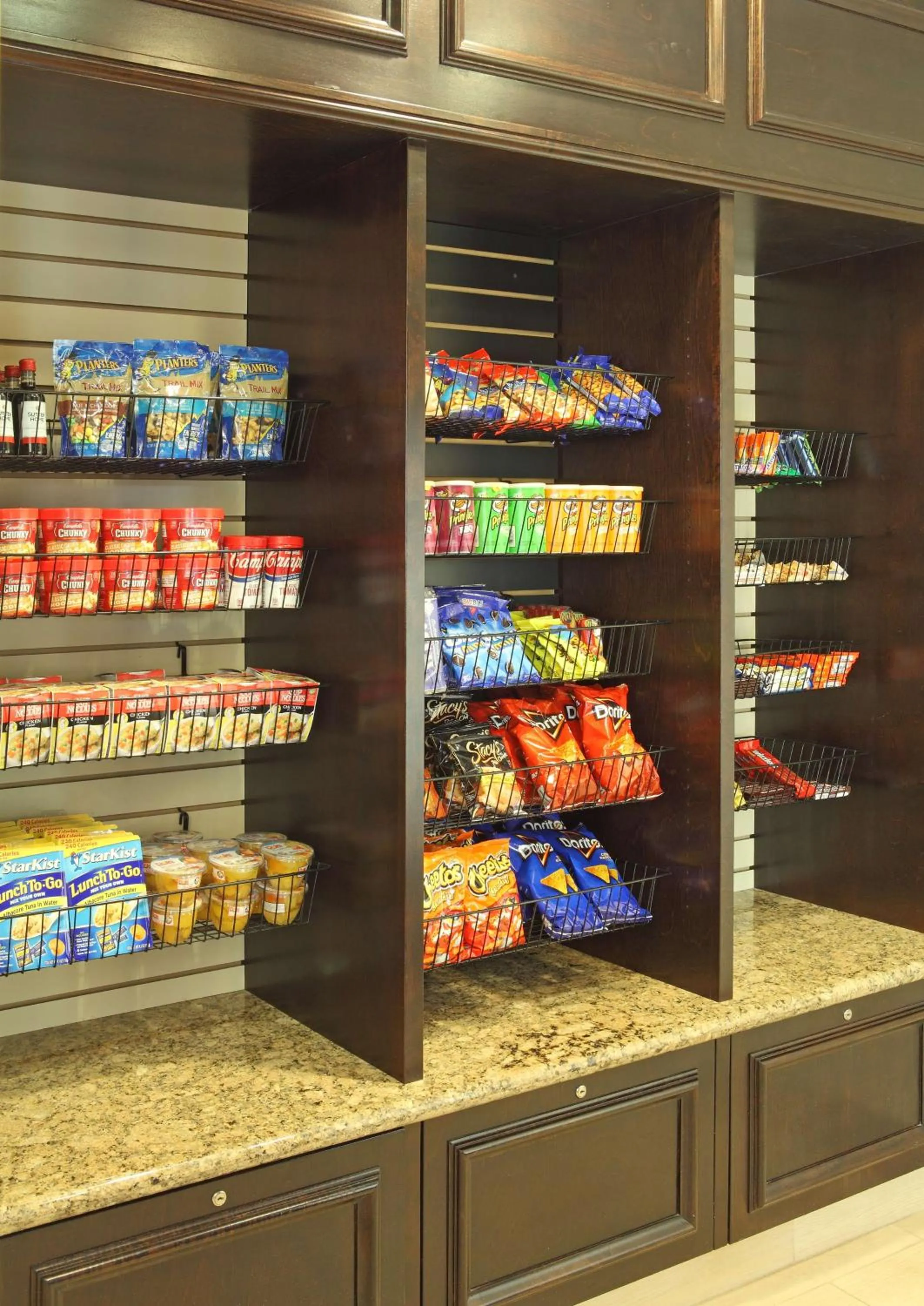 Restaurant/places to eat in Hilton Garden Inn Frederick