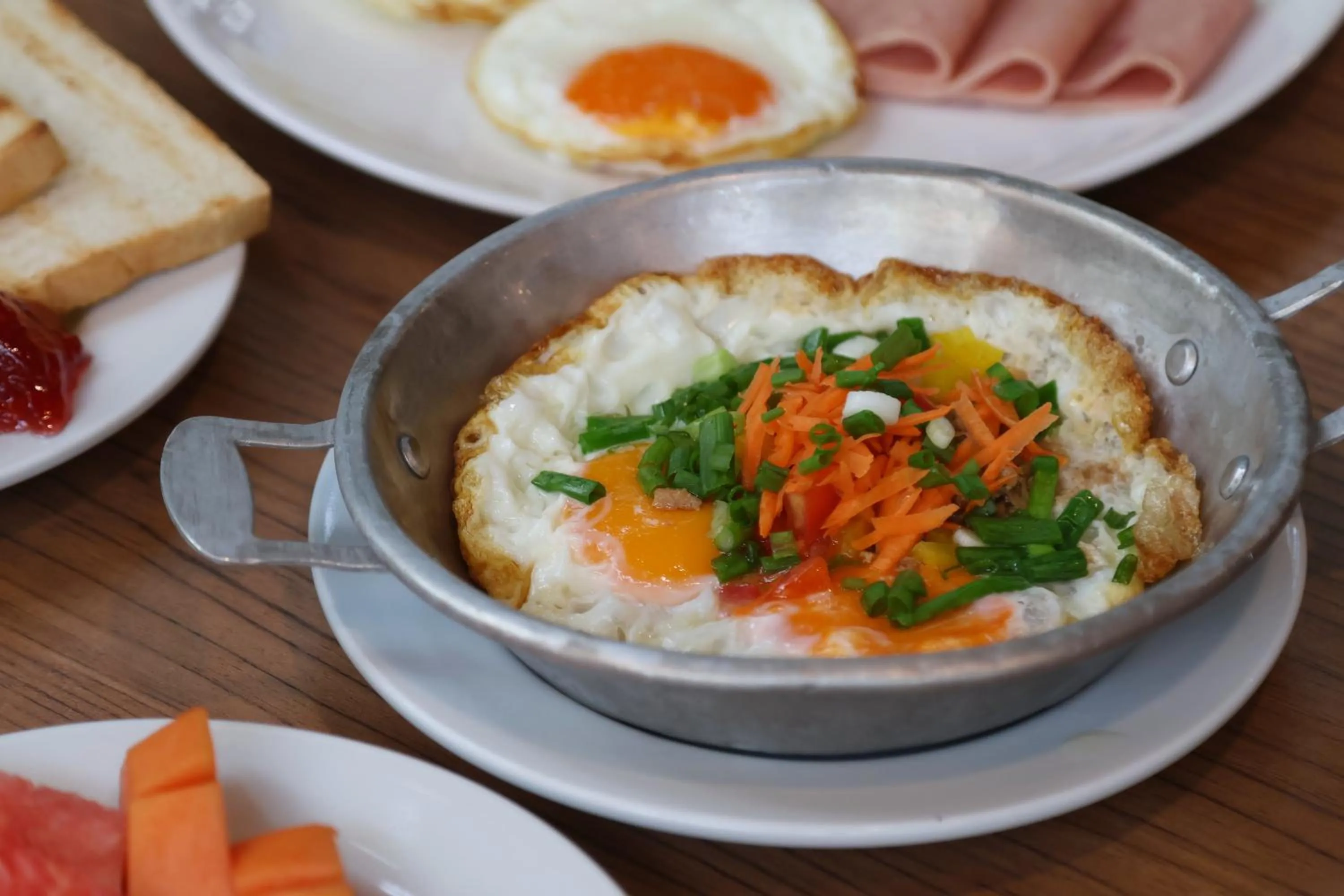 Breakfast in Nonthaburi Palace Hotel