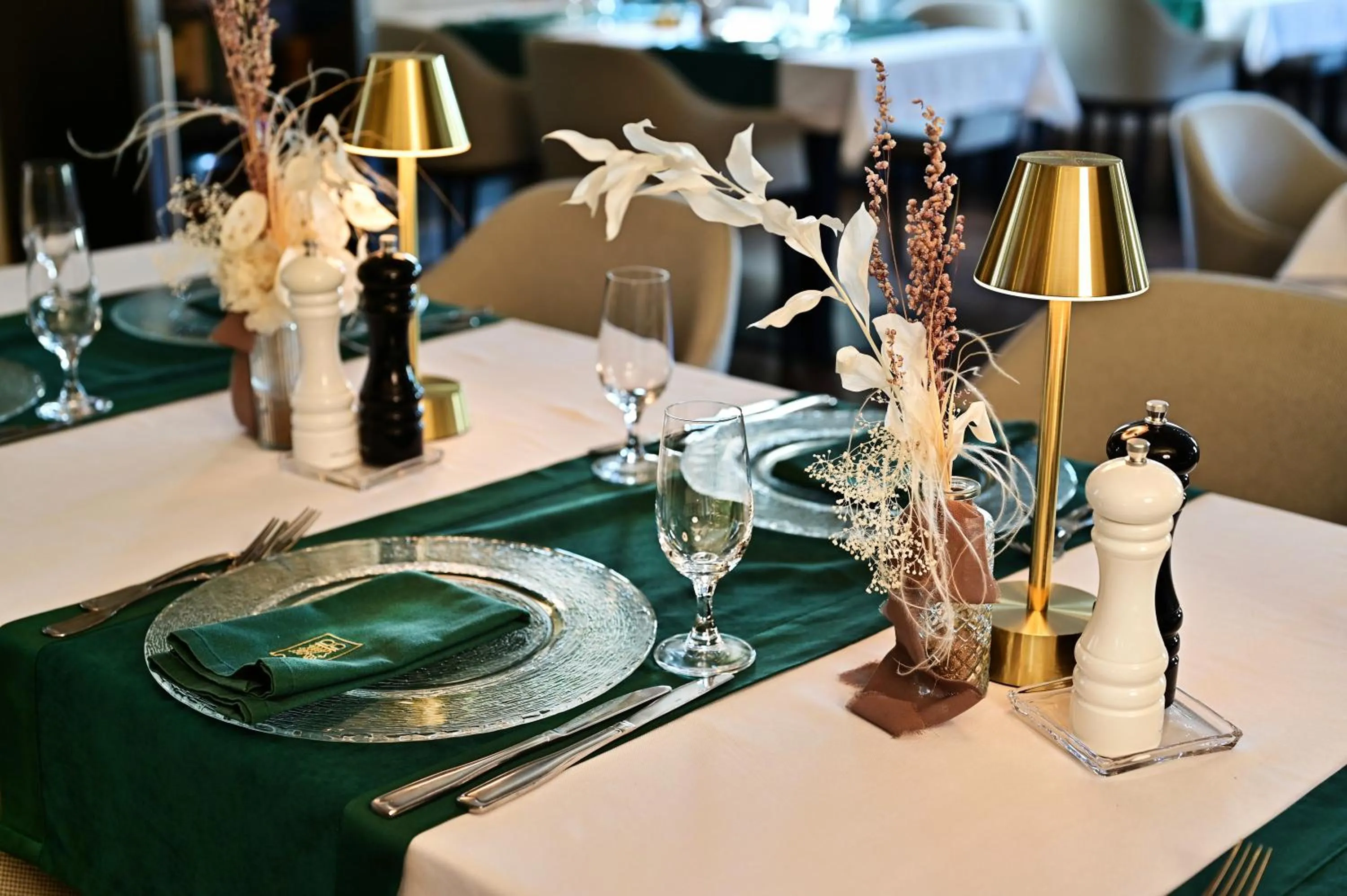 Restaurant/places to eat in Hotel Piast