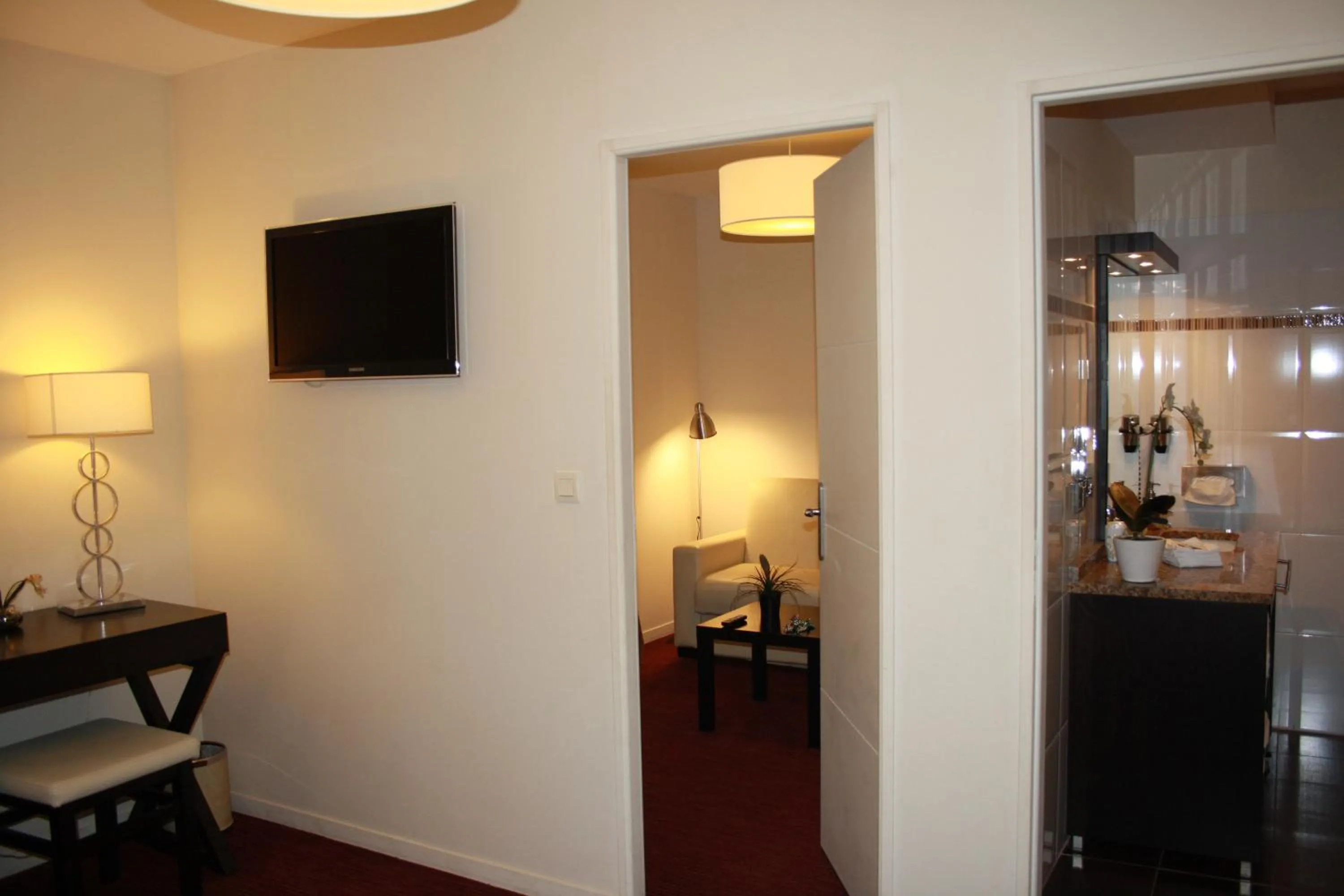 Photo of the whole room in Hôtel Burgevin