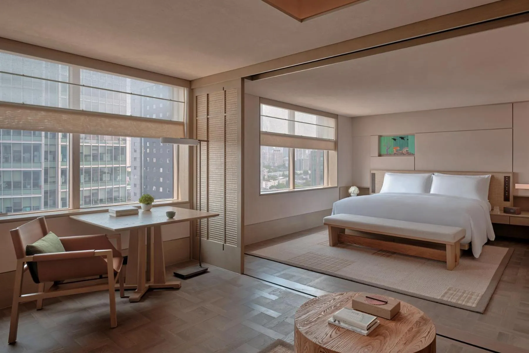 Photo of the whole room, Bed in Alila Shanghai