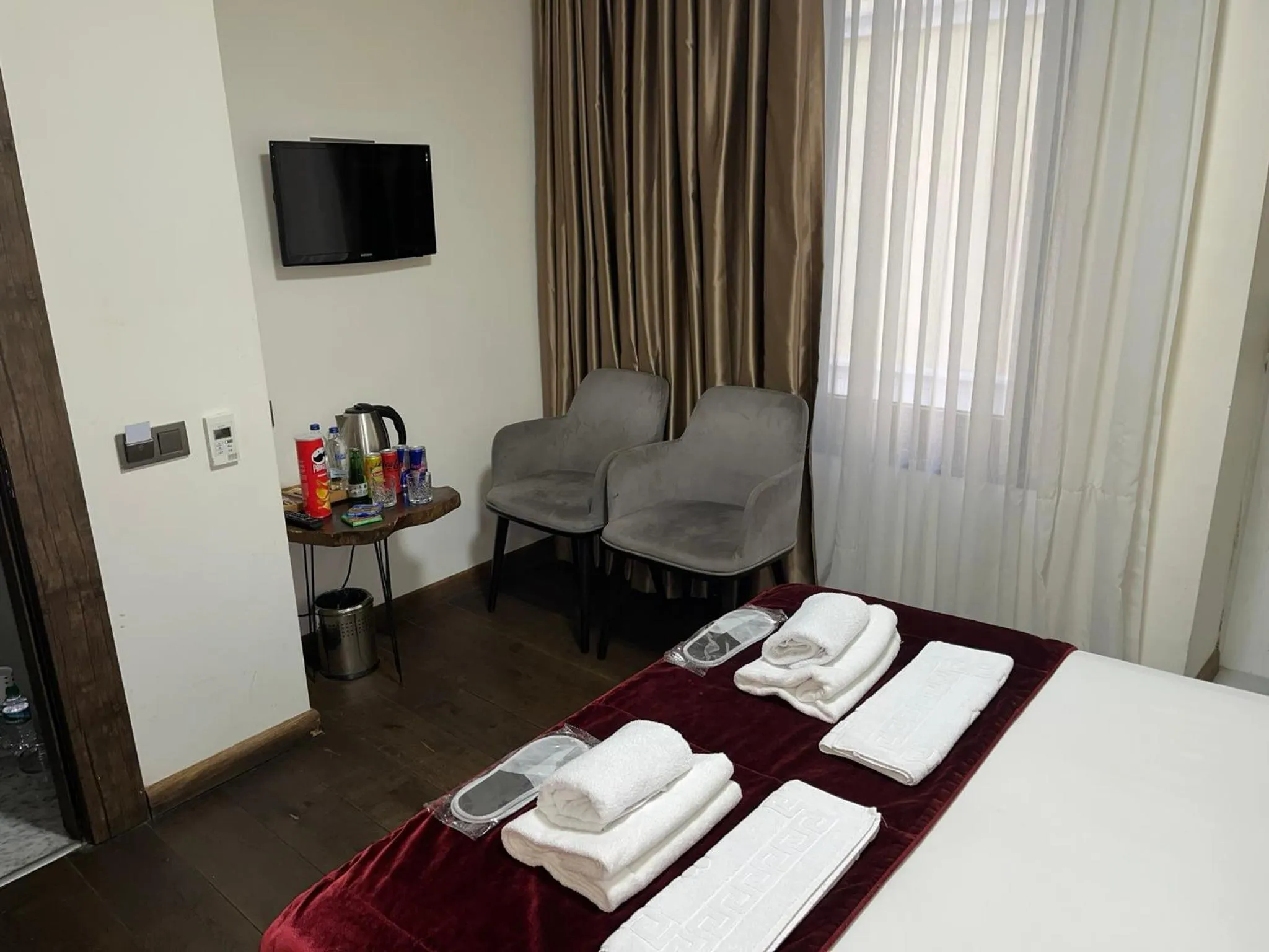 Bed in Pandora Hotel