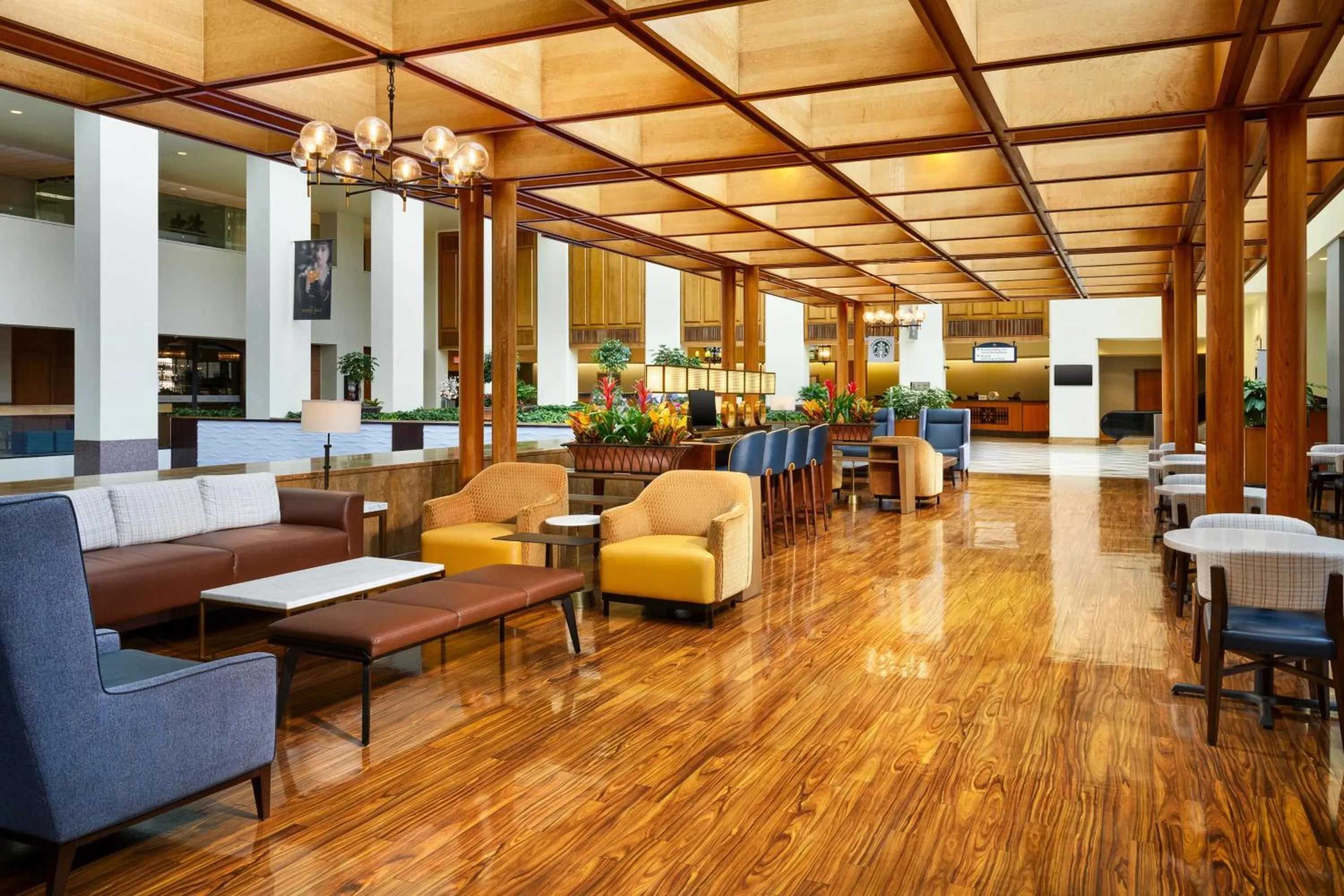 Restaurant/places to eat in Hilton New Orleans Riverside