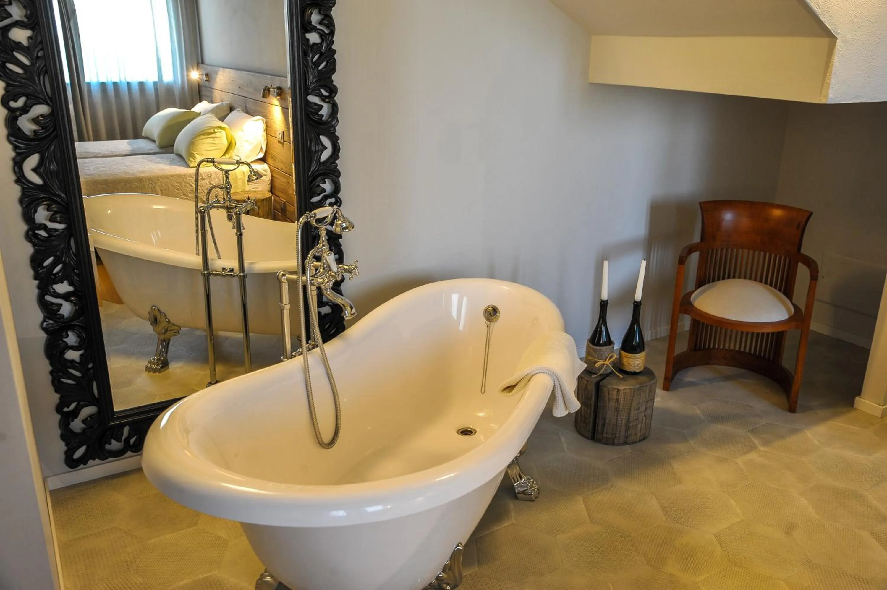 Decorative detail, Bed in Corte Grisela Wine&Relax