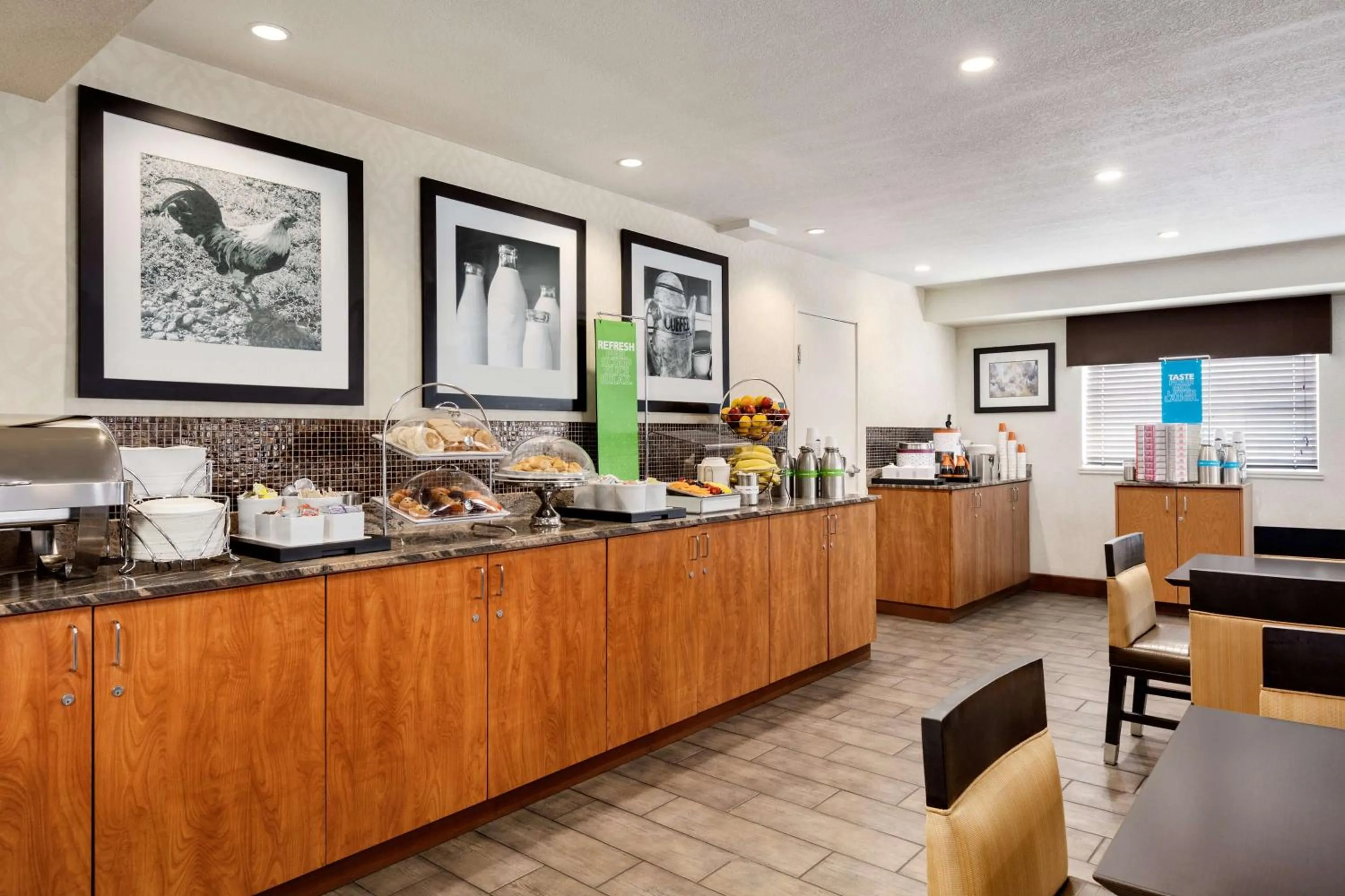 Restaurant/places to eat in Hampton Inn - Portland/Clackamas