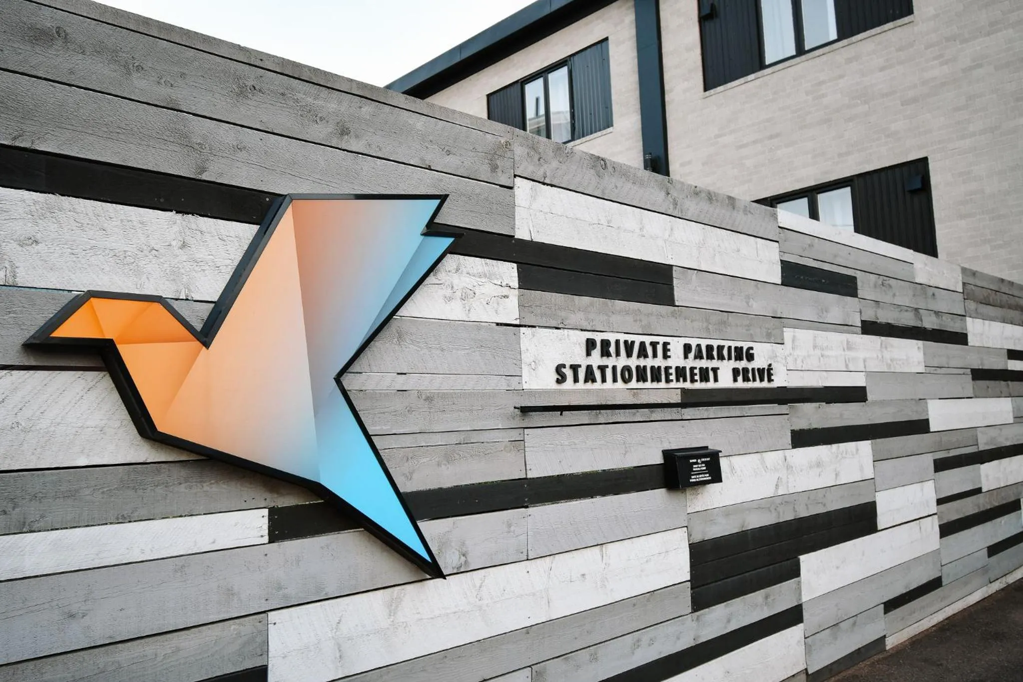 Parking in Capitol Robinson by Bower Boutique Hotels