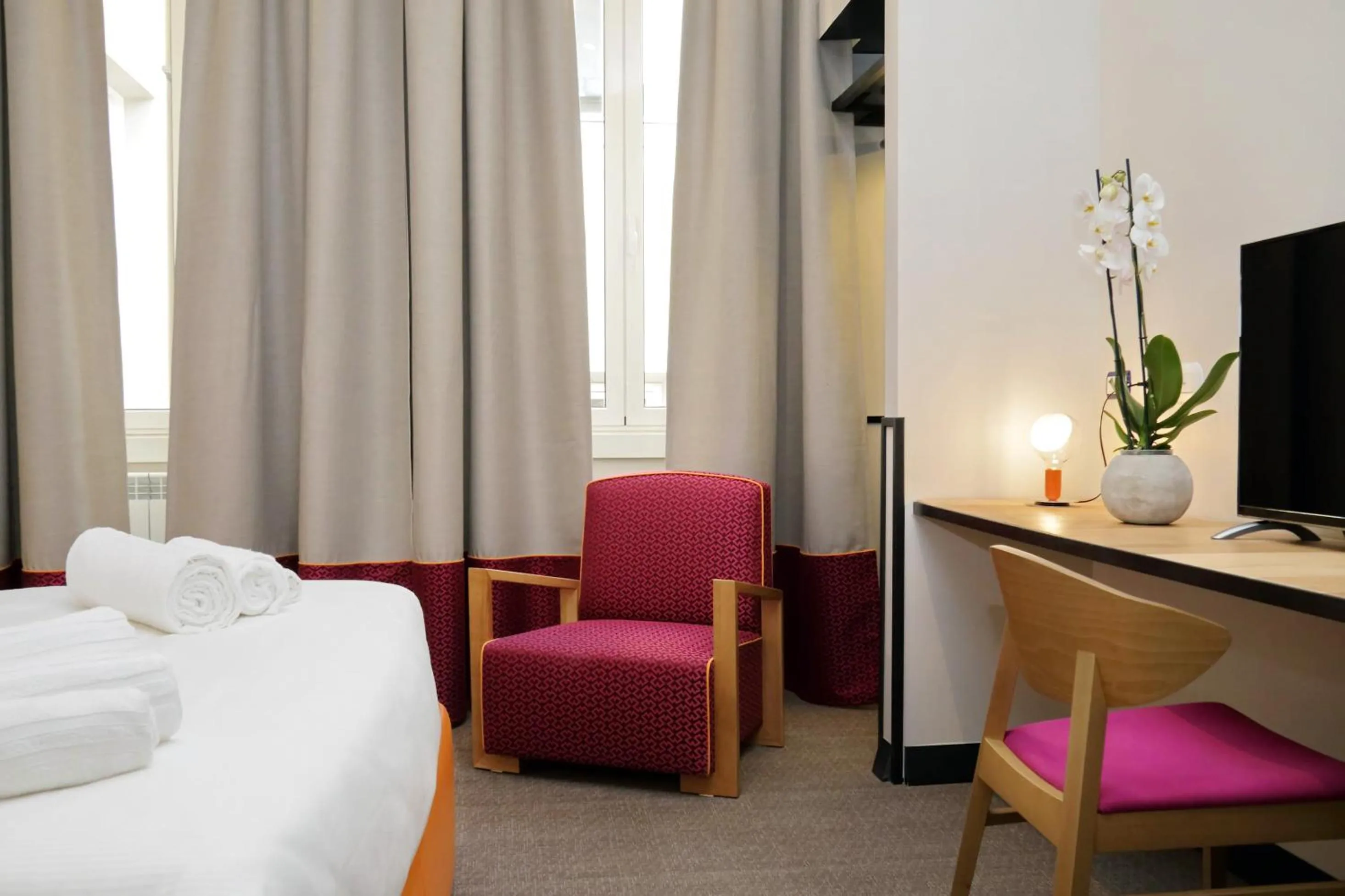 Decorative detail, Bed in Relais Vittoria Colonna