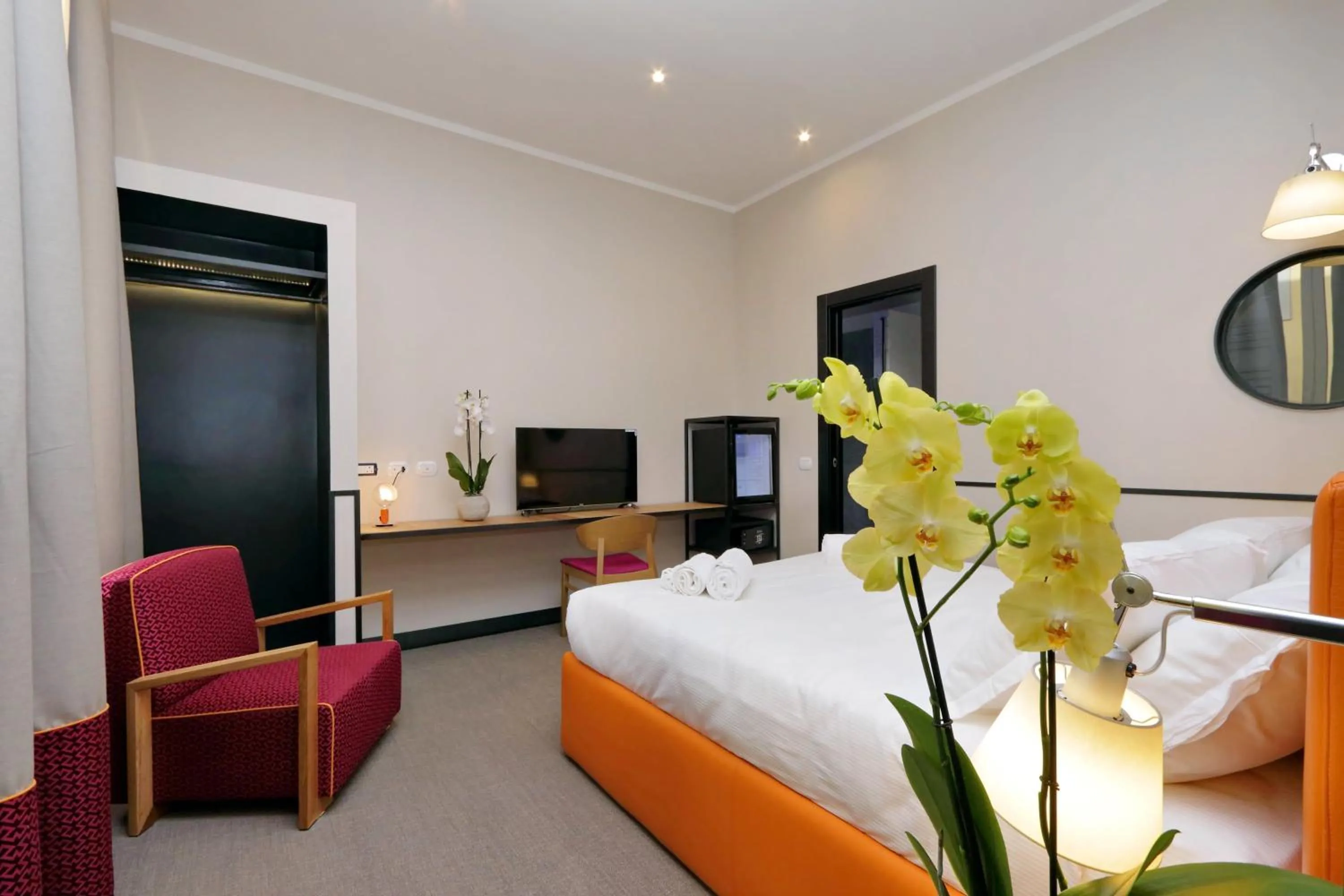 Decorative detail, Bed in Relais Vittoria Colonna