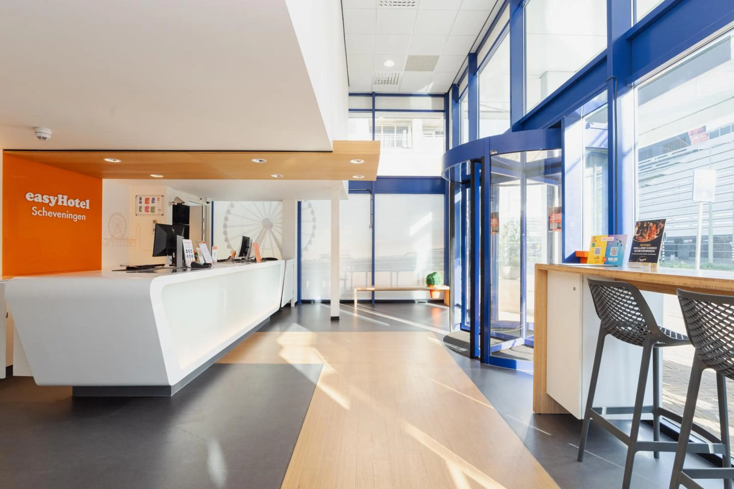 Lobby or reception in easyHotel The Hague Scheveningen Beach