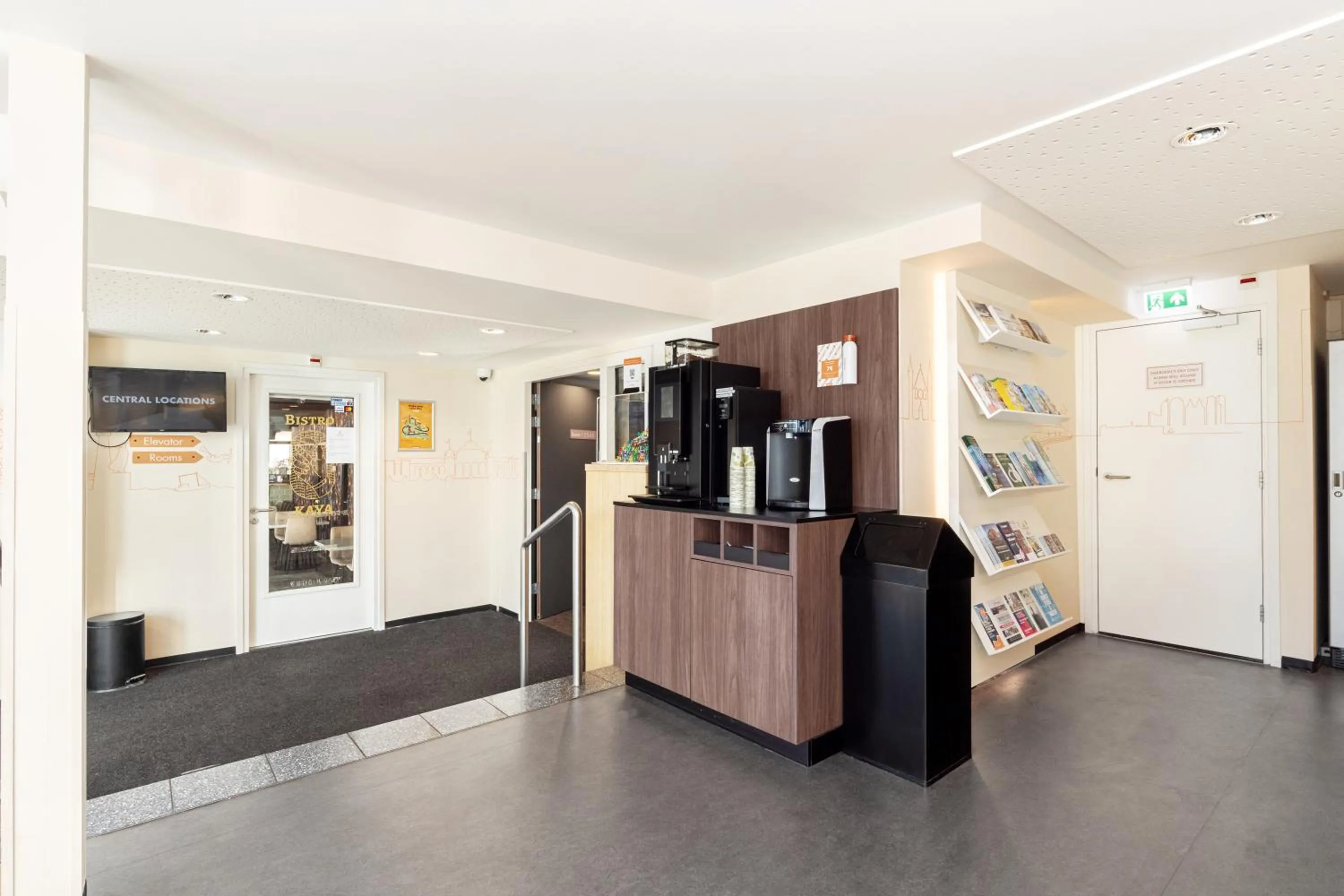 Lobby or reception in easyHotel The Hague Scheveningen Beach