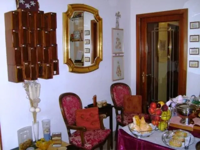 Double or Twin Room in Albergo Marenghi Double or Twin Room in Albergo Marenghi