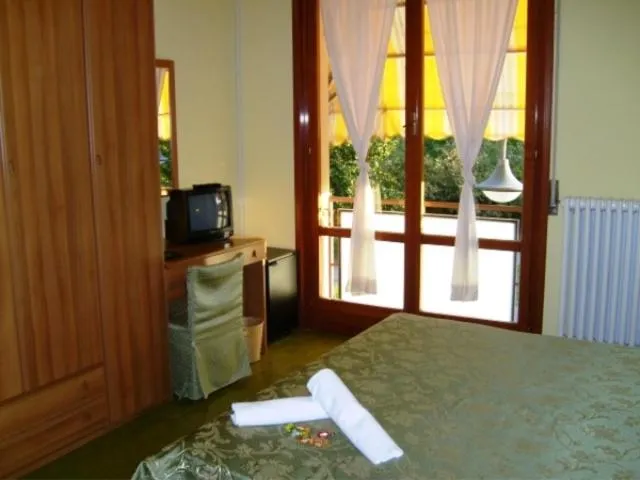 Bedroom in Albergo Marenghi
