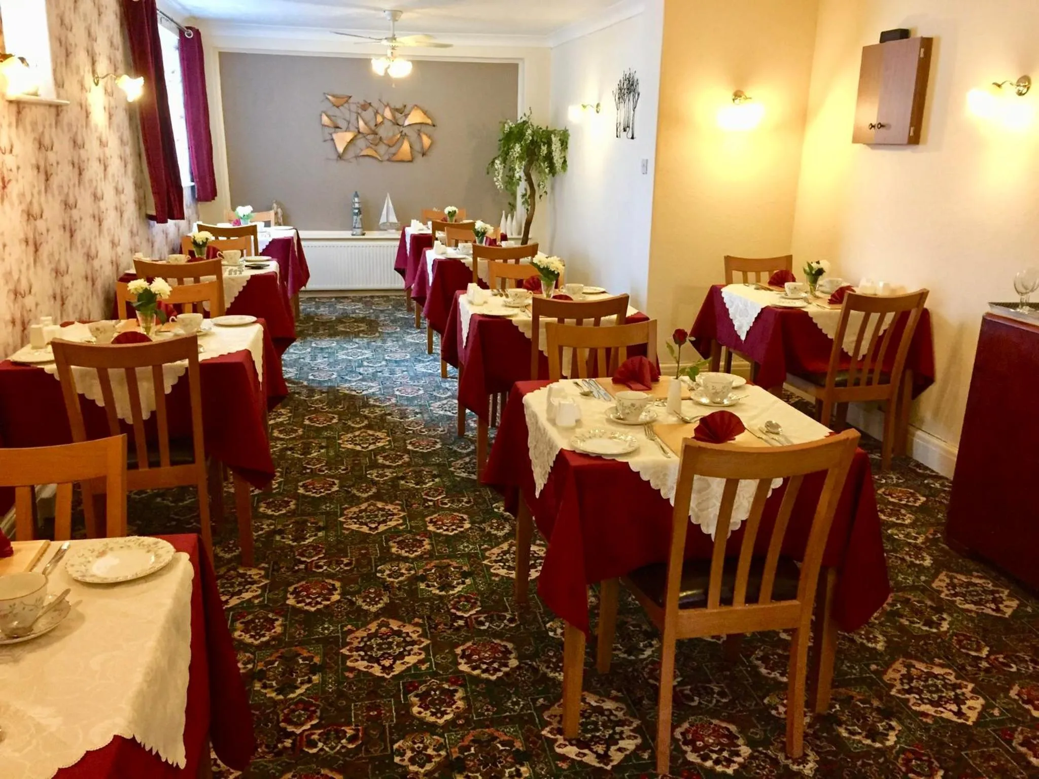 Breakfast in The Northdale Hotel Ltd