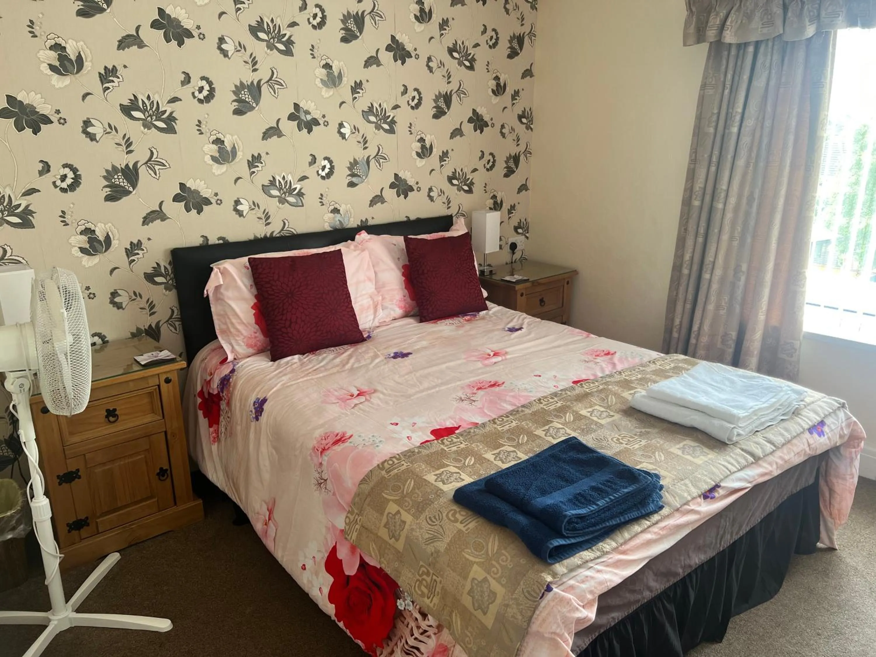 Bedroom, Bed in The Northdale Hotel Ltd