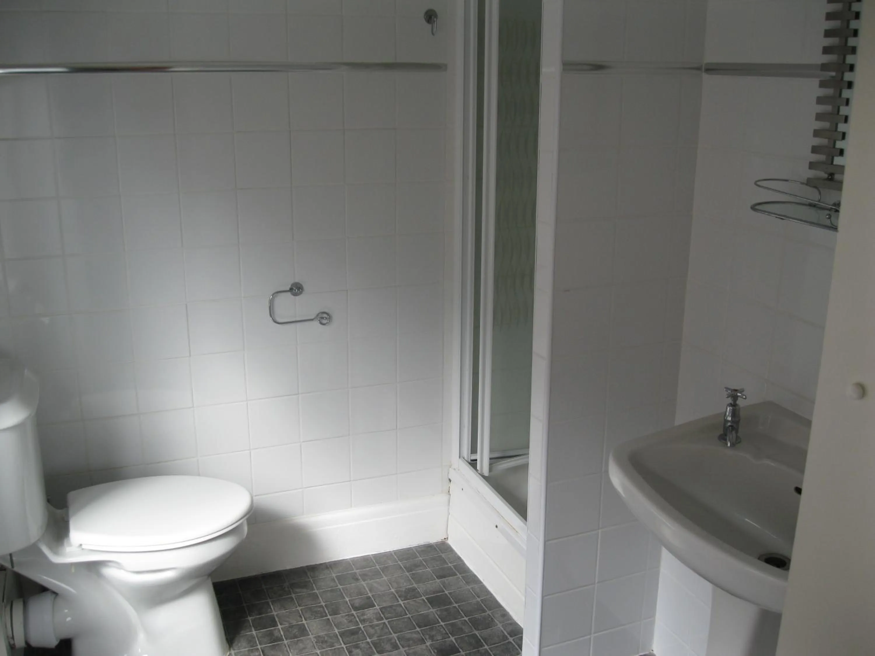 Bathroom in The Northdale Hotel Ltd