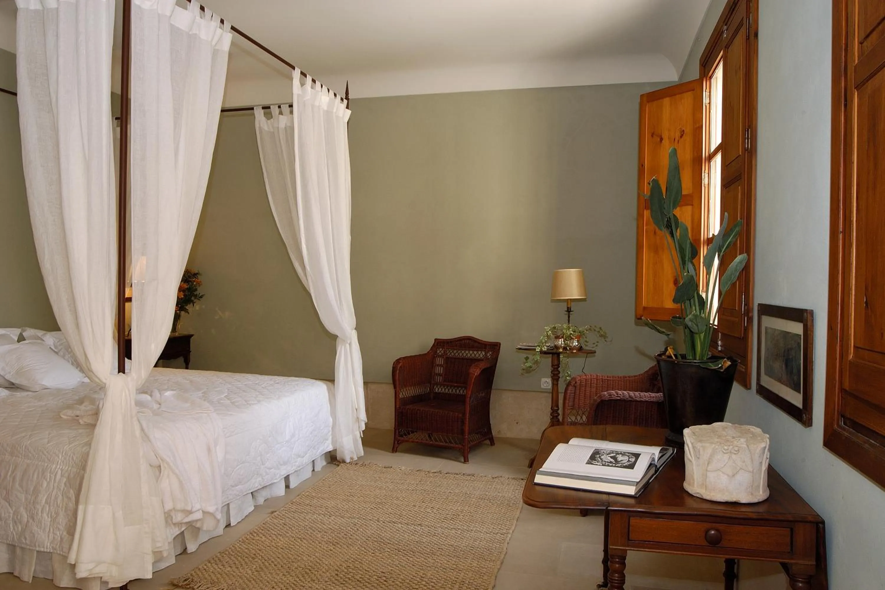 Bedroom, Bed in Casa Viña de Alcántara