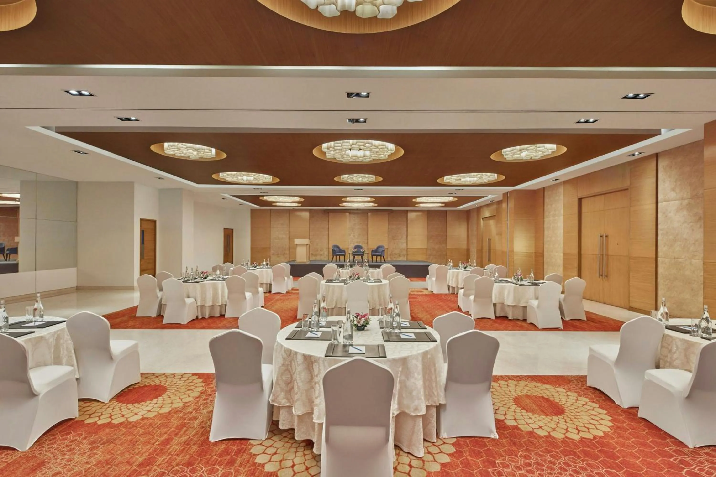 Entertainment in Four Points by Sheraton Hotel and Serviced Apartments Pune