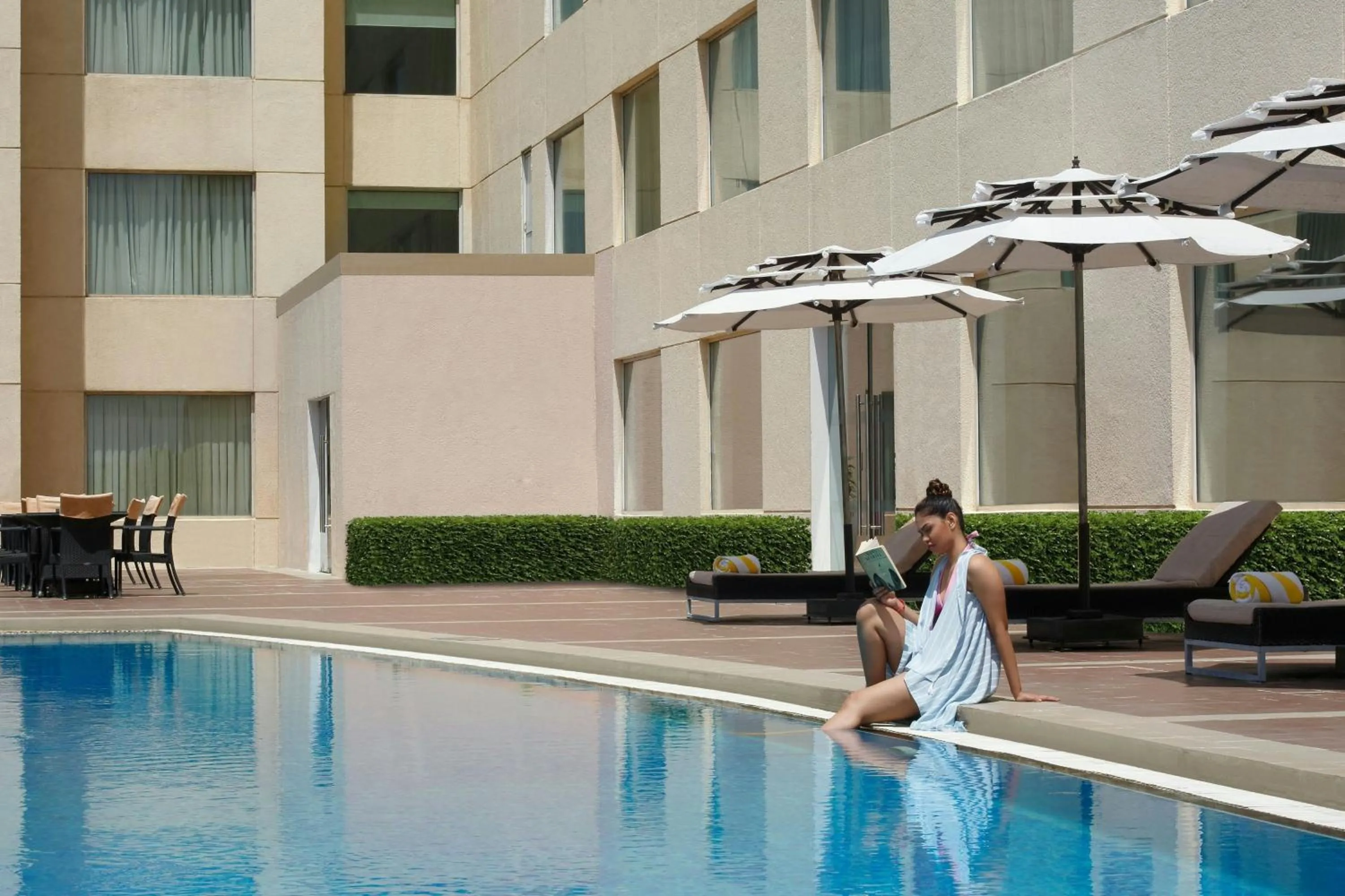 Swimming pool in Four Points by Sheraton Hotel and Serviced Apartments Pune