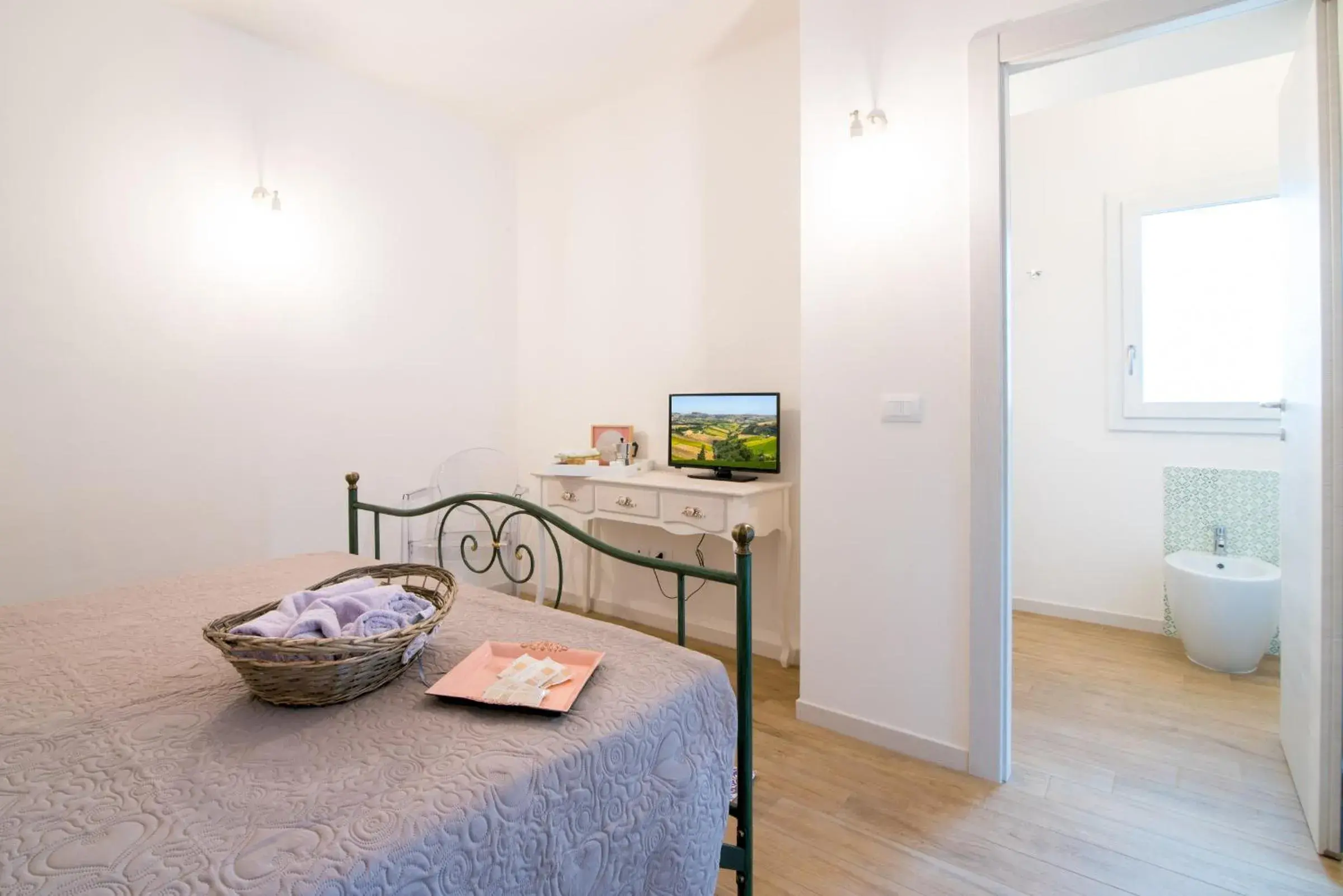 Double Room in La Viola e il Sole - alloggi e glamping - Double Room in La Viola e il Sole - alloggi e glamping -
