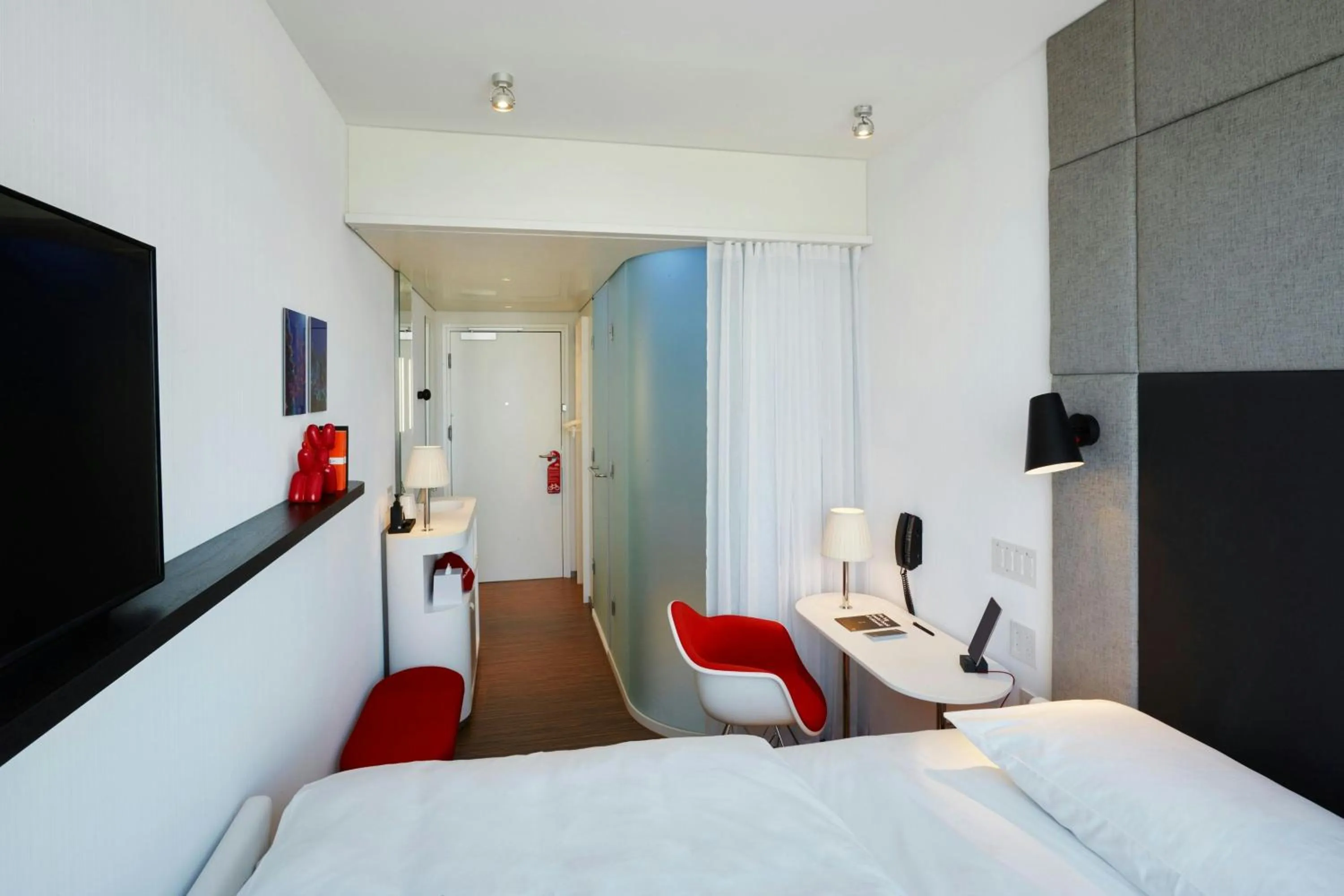 Bedroom, Bed in citizenM New York Bowery