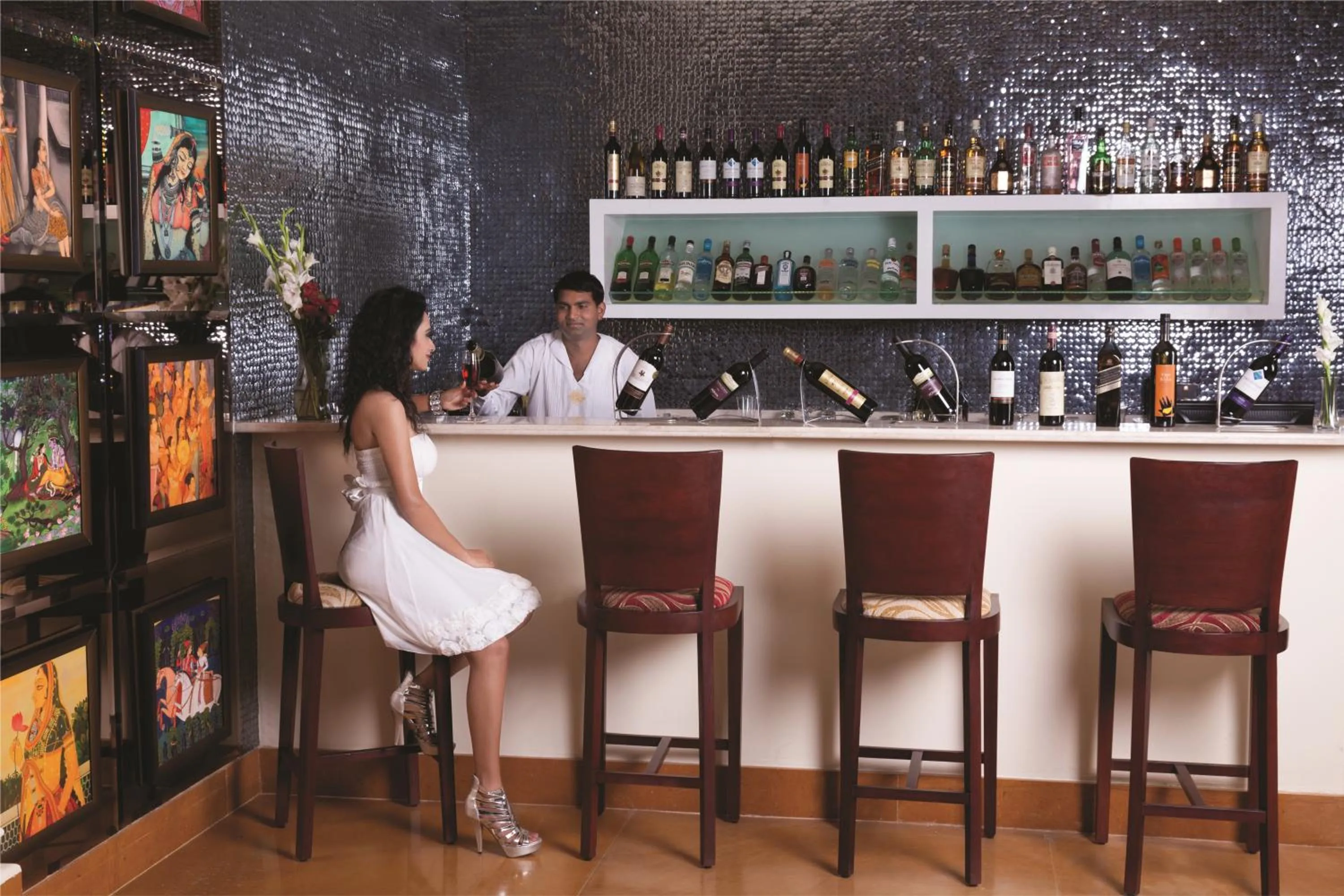 Lounge or bar in Ramada by Wyndham Udaipur Resort and Spa