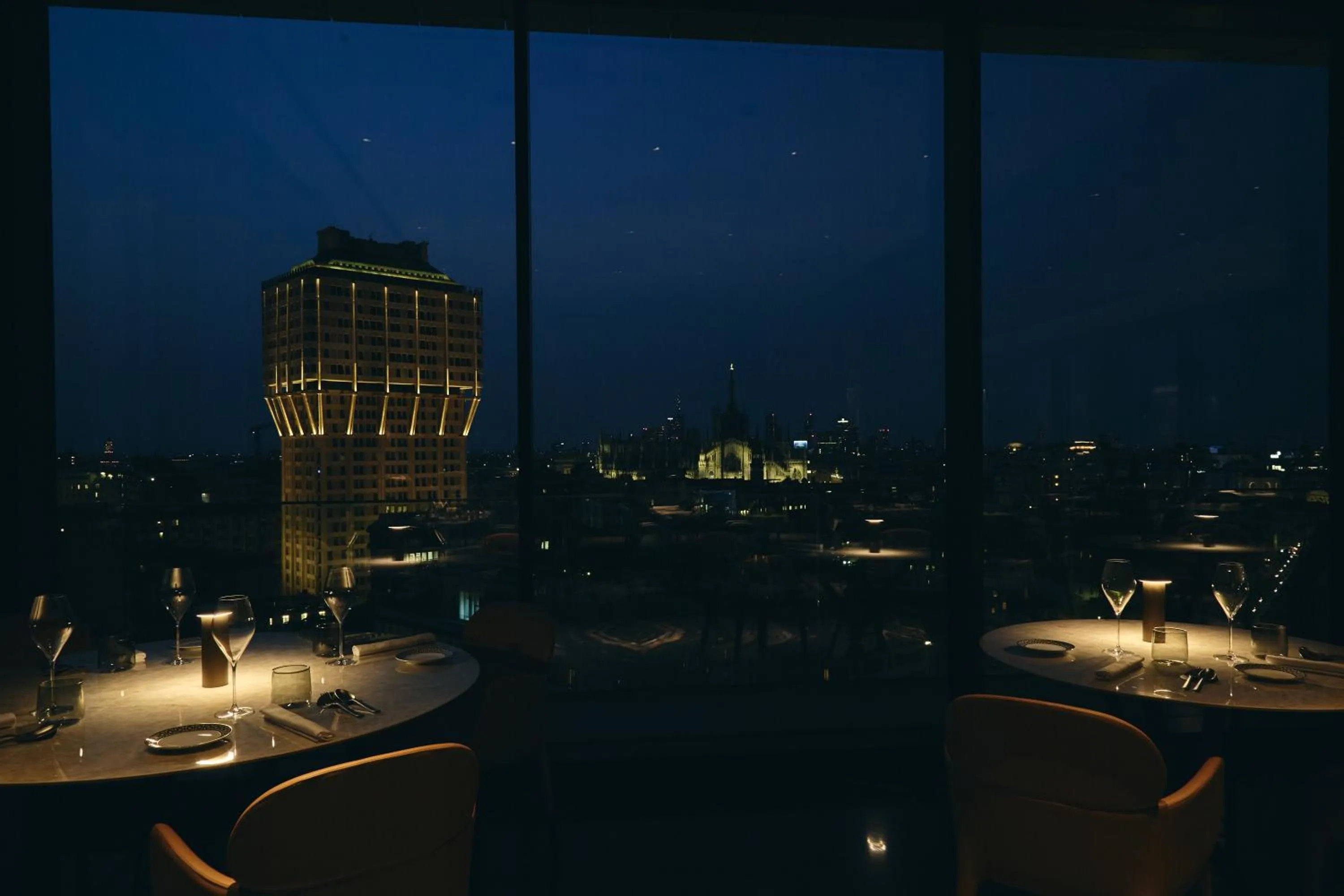 Restaurant/places to eat in Uptown Palace