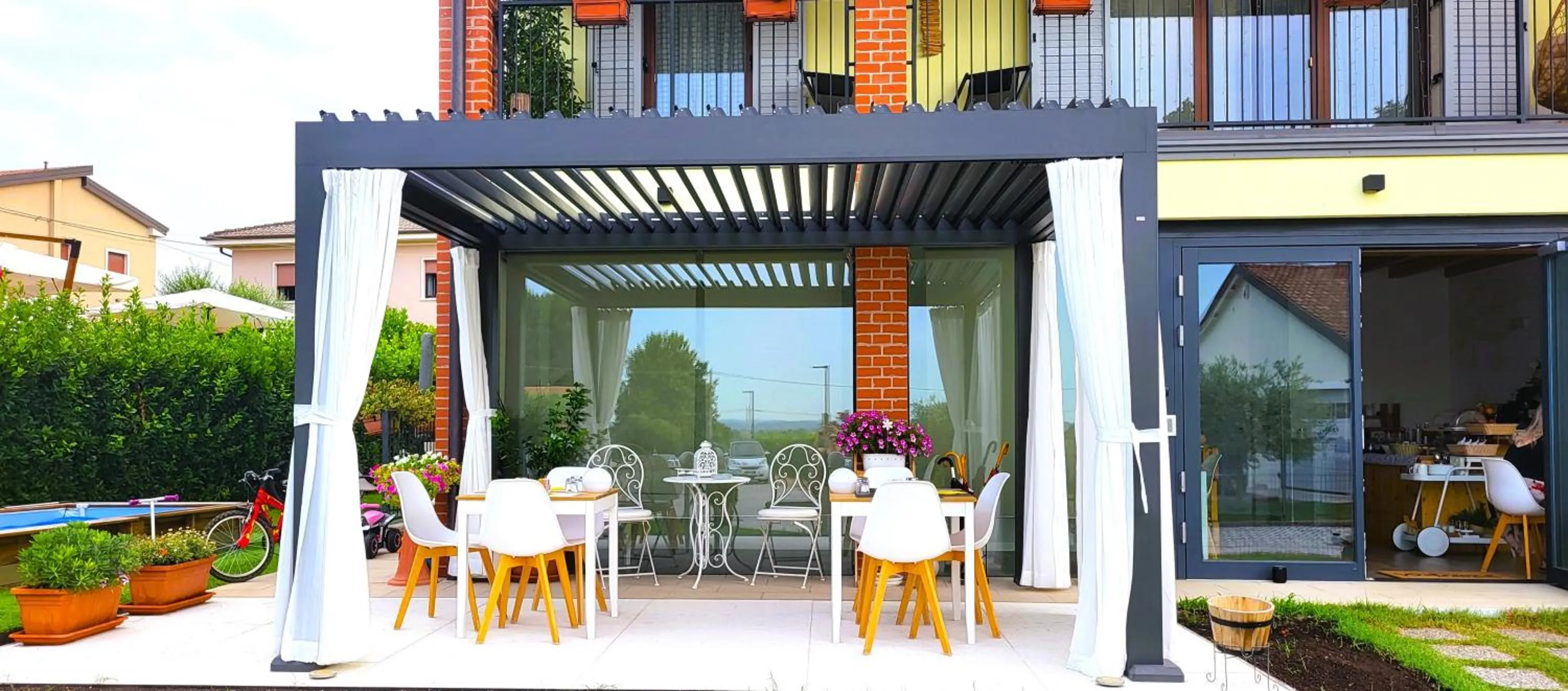 Property building in Stella del Garda