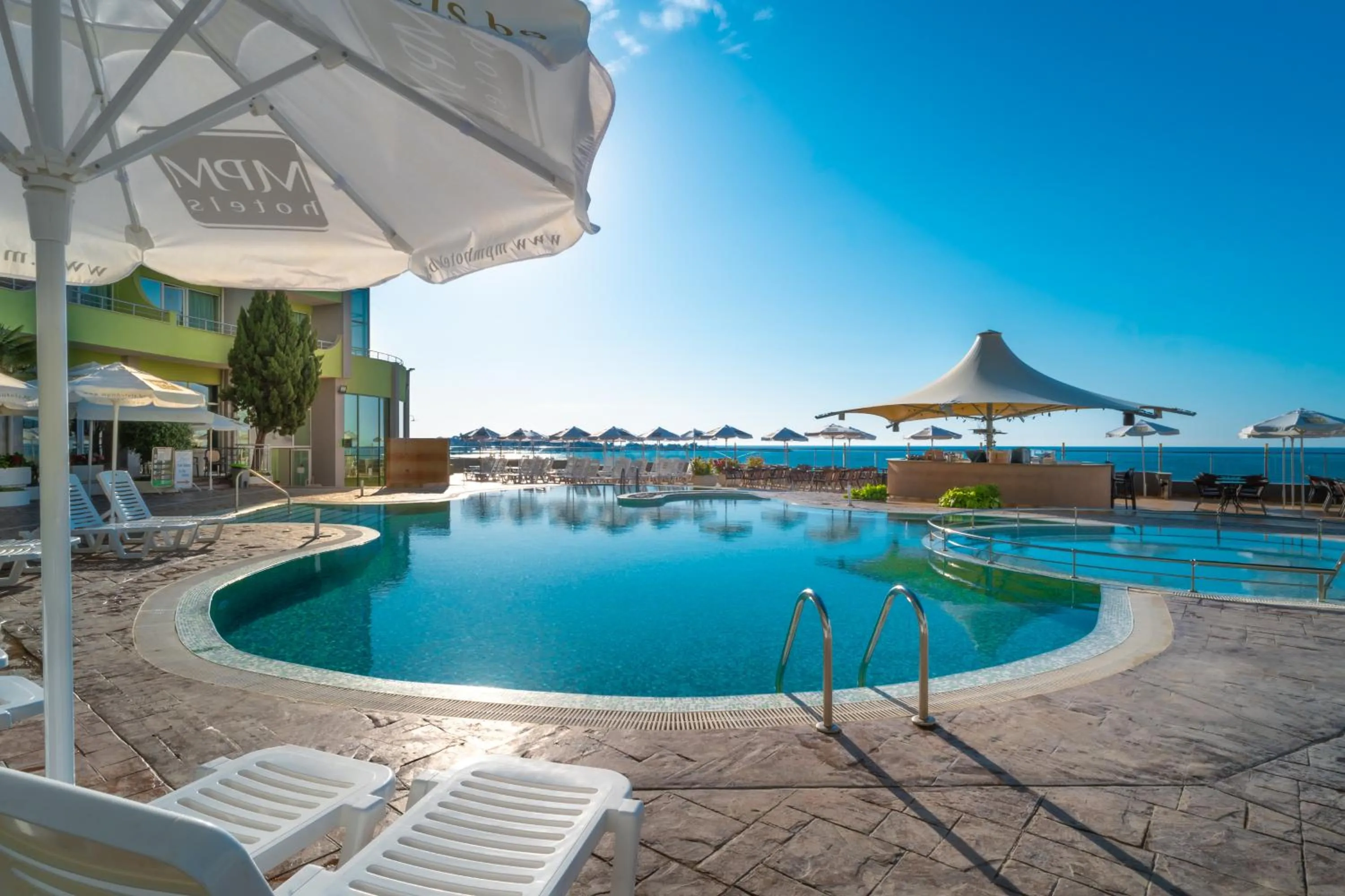 Day in MPM Hotel Arsena - Ultra All Inclusive