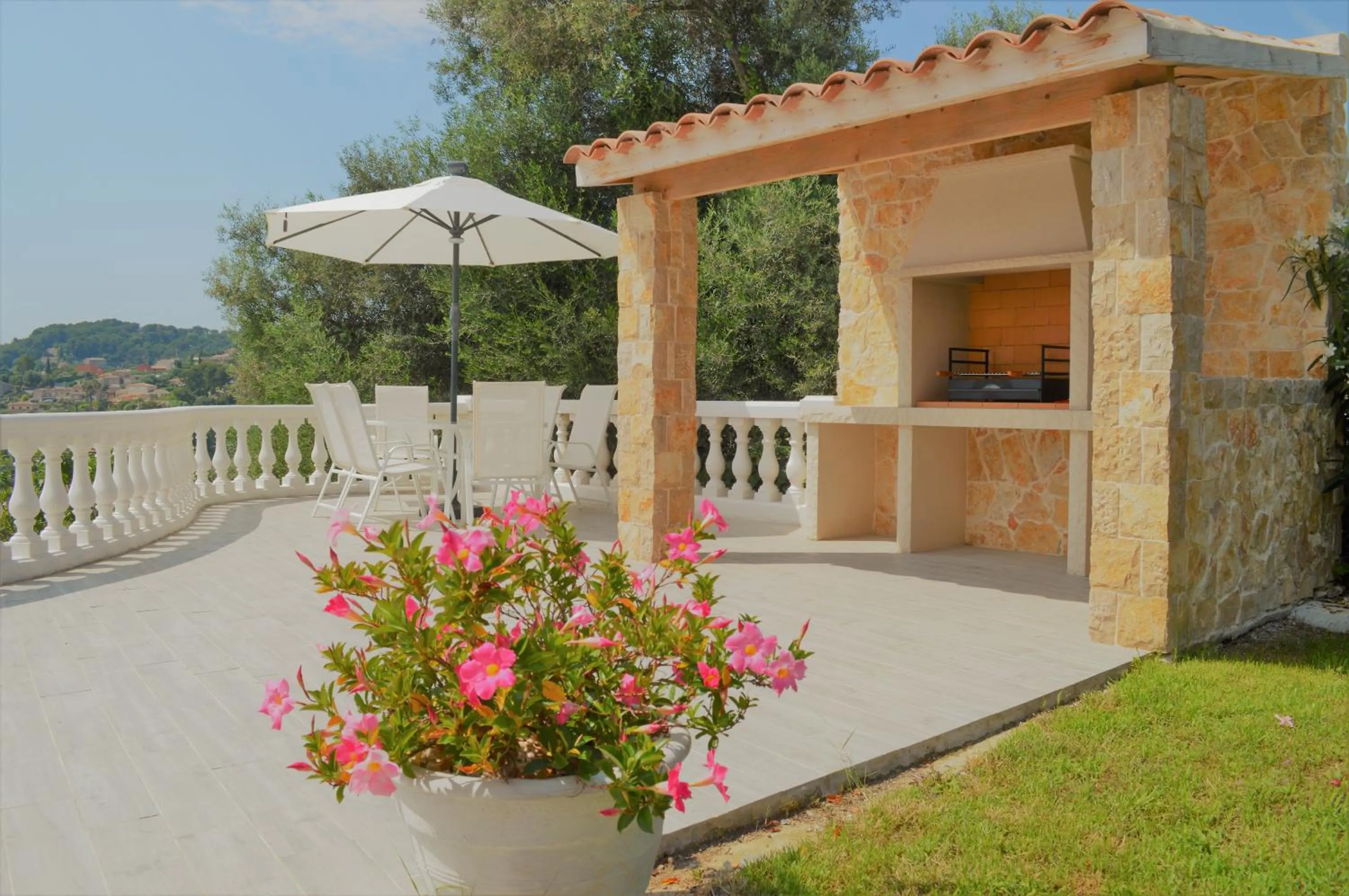 Patio in Villa La Terre Des Lauriers