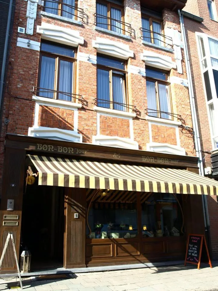 Facade/entrance in B&B Bon-Bon 'nuit'