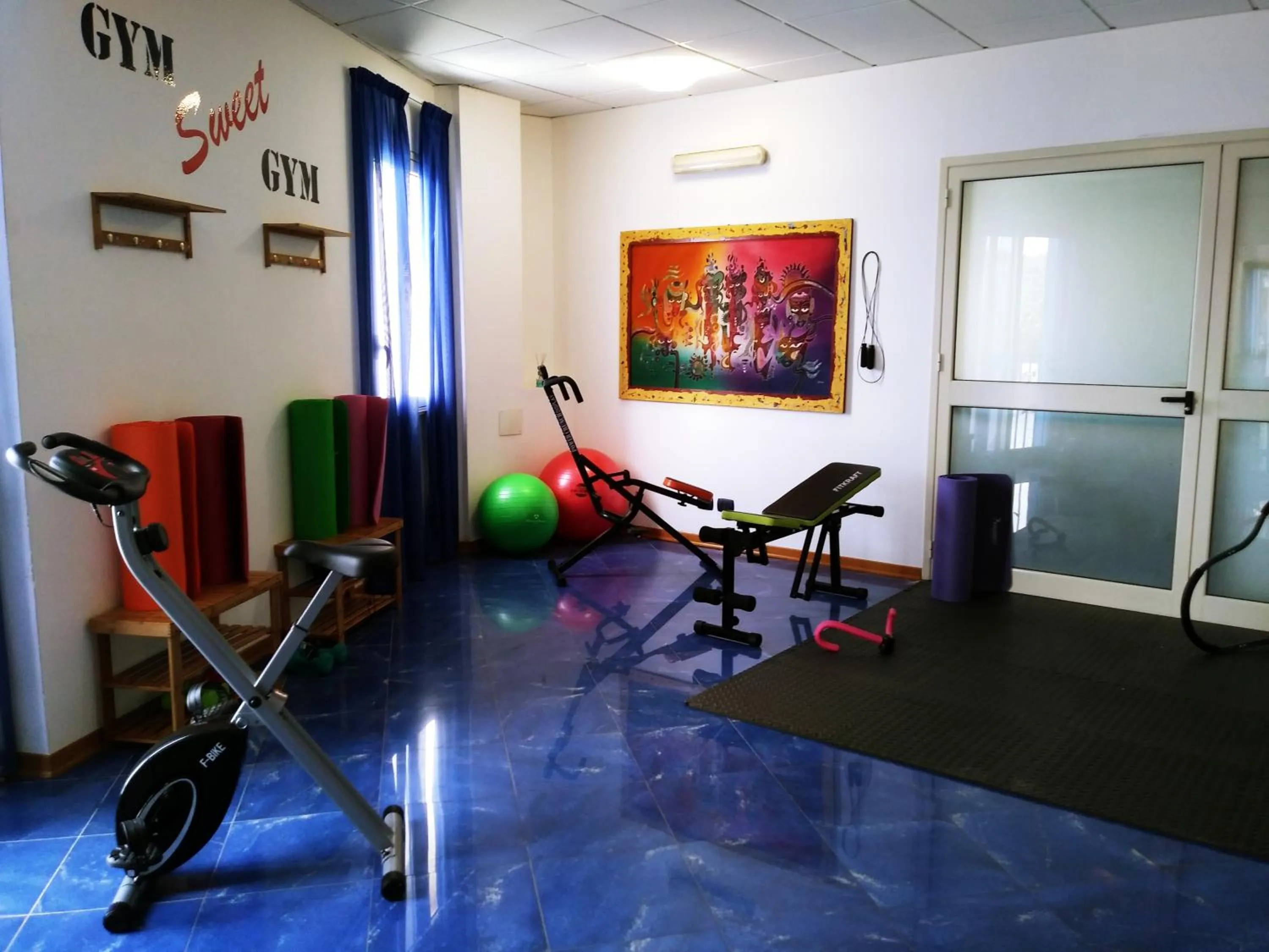 Fitness centre/facilities in Blue Moon Hotel