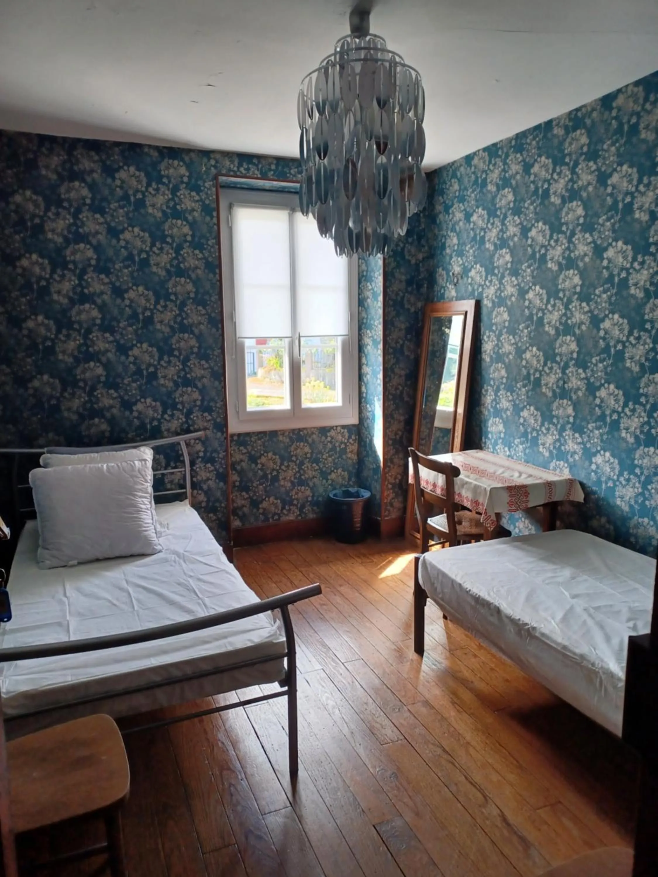 Photo of the whole room, Bed in Gite Compostella