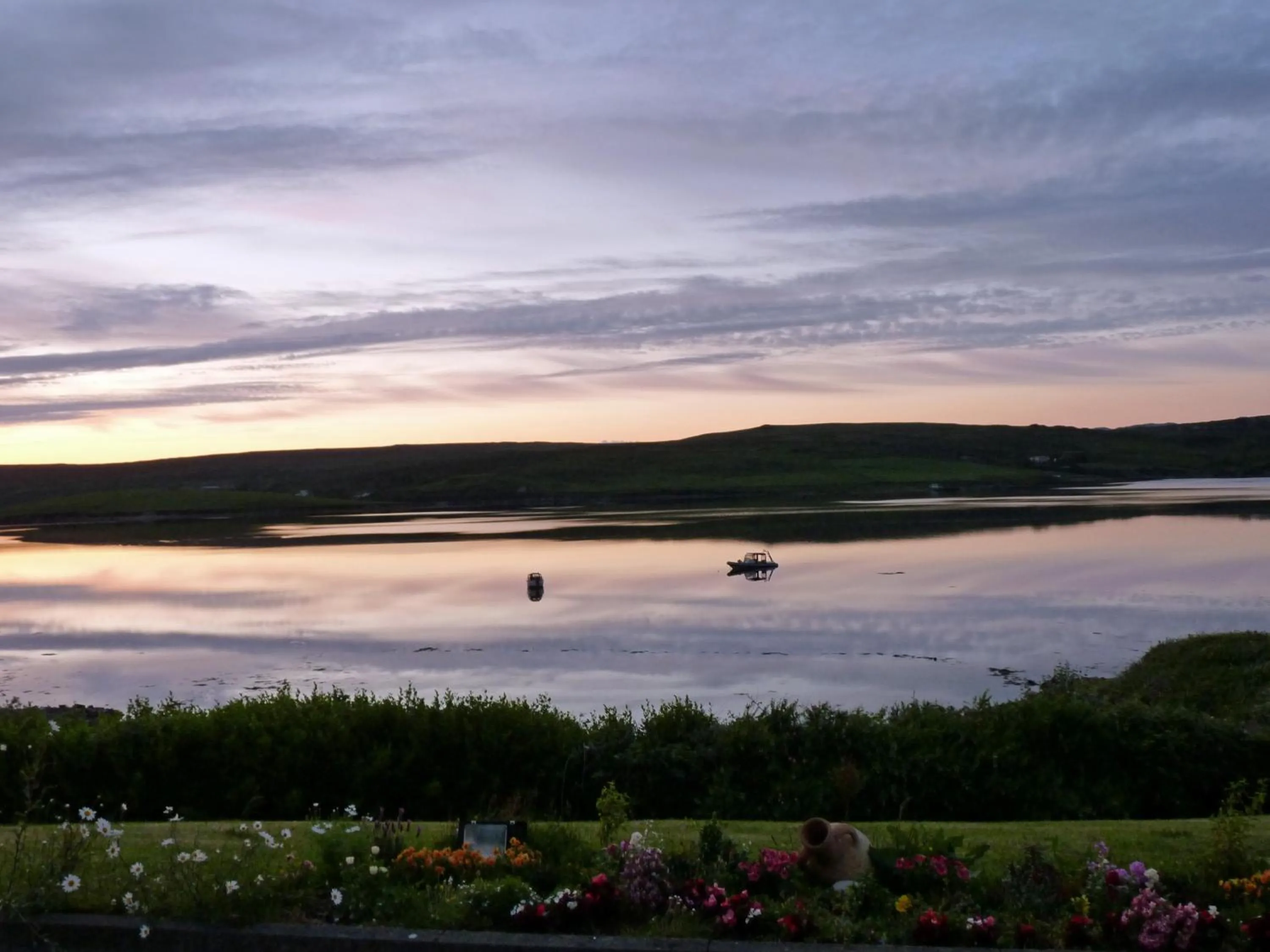 Garden in Waterfront Rest B&B