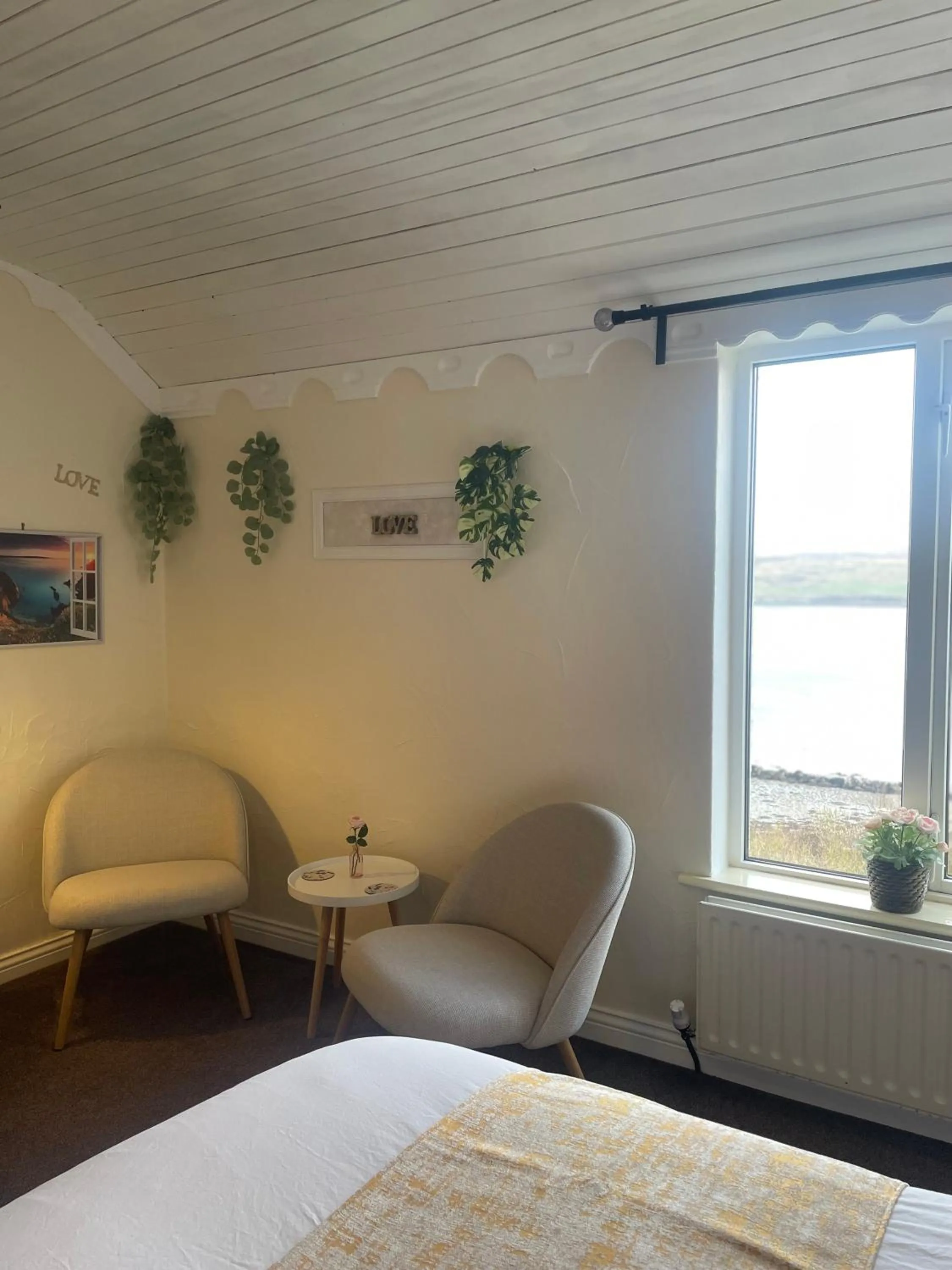 Bedroom, Bed in Waterfront Rest B&B