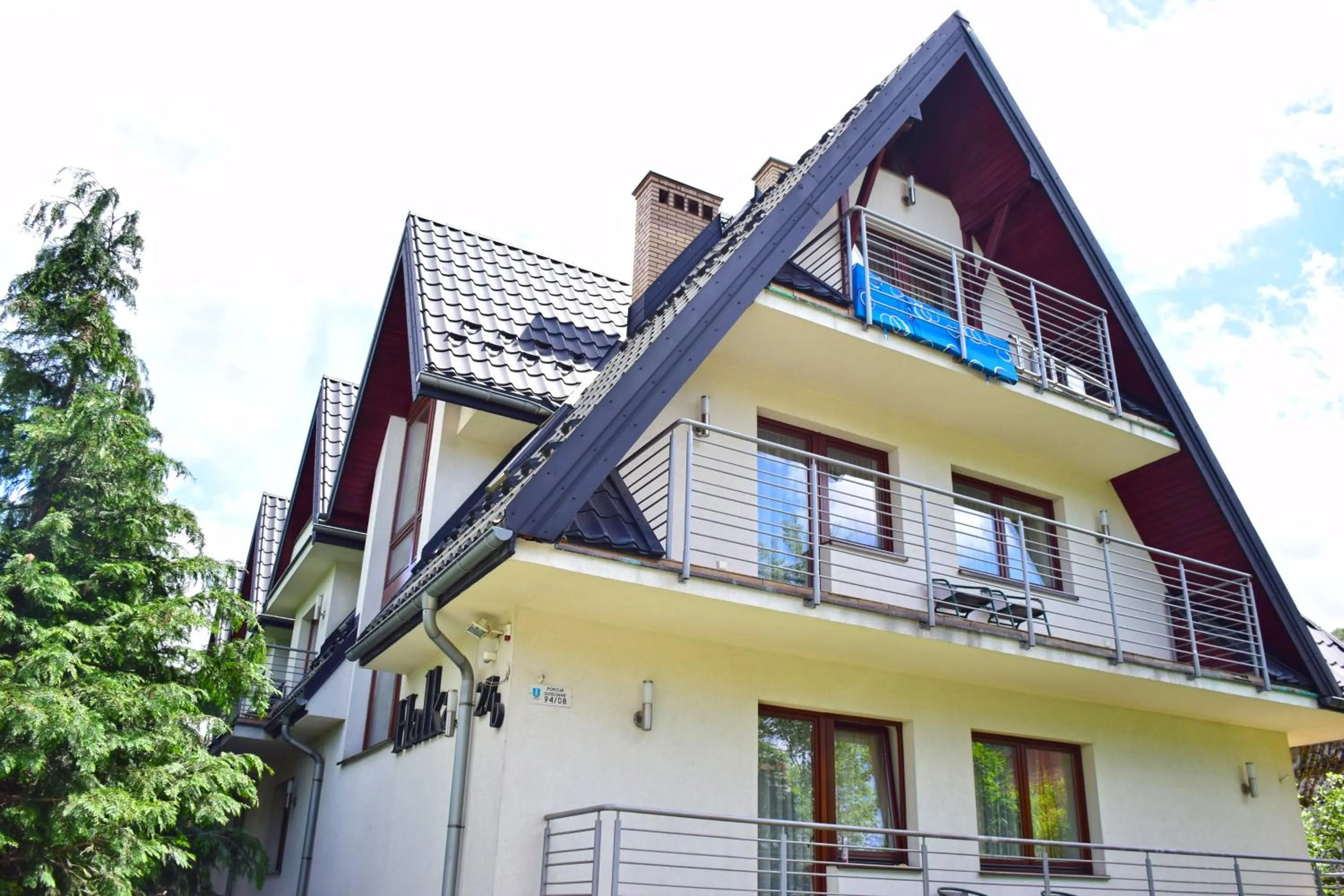 Facade/entrance in Willa Halka