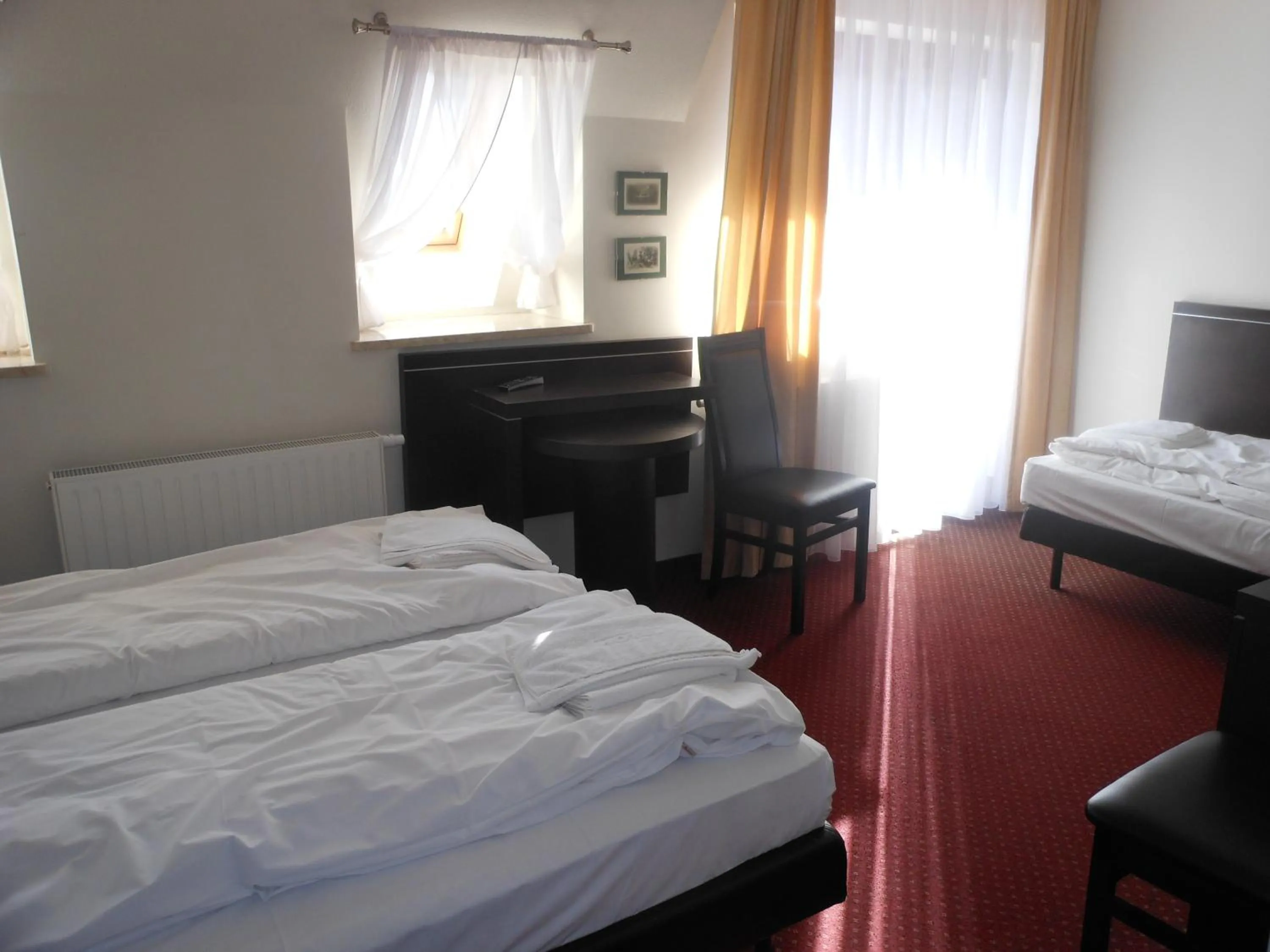 Photo of the whole room, Bed in Willa Halka