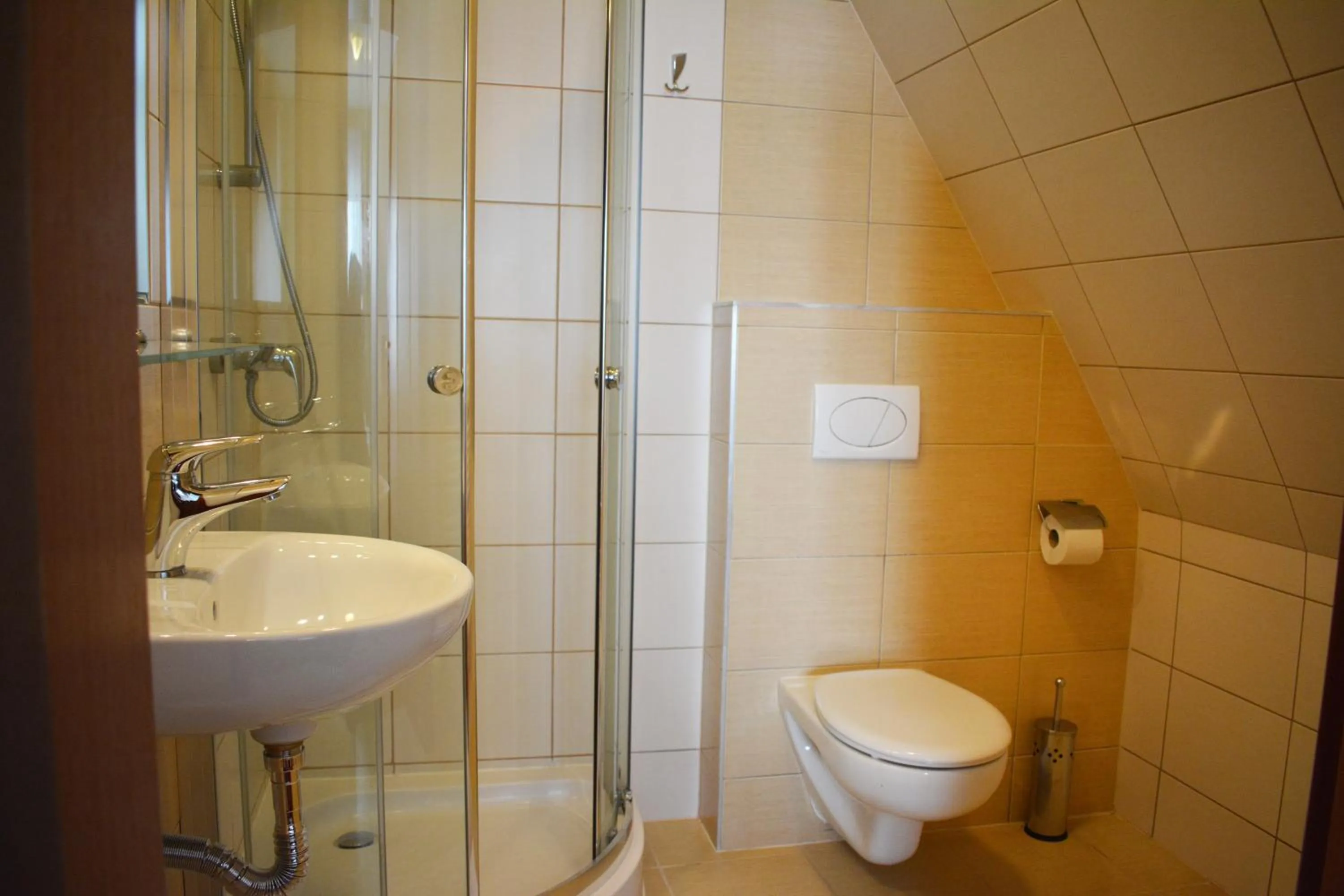 Shower in Willa Halka