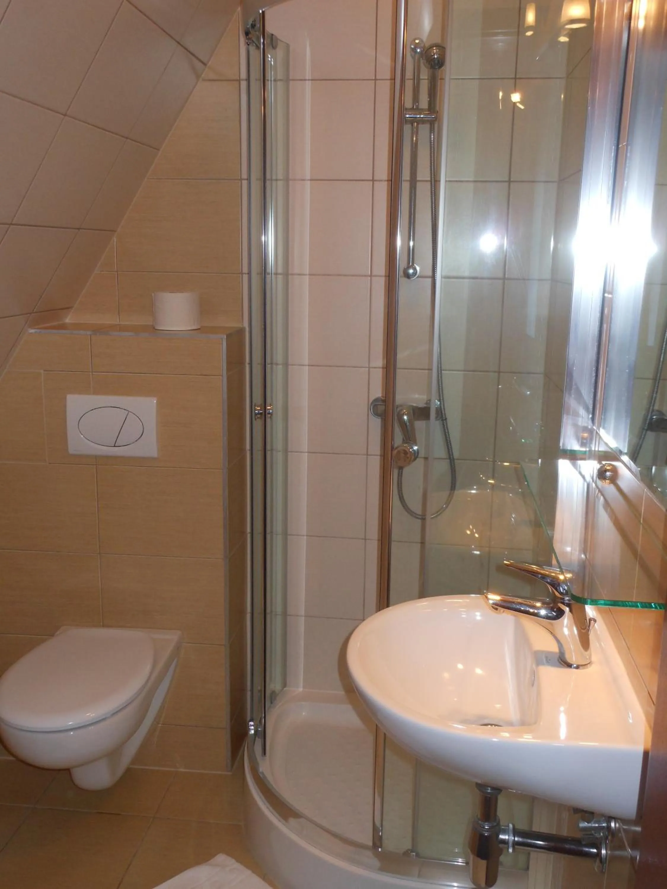 Shower in Willa Halka