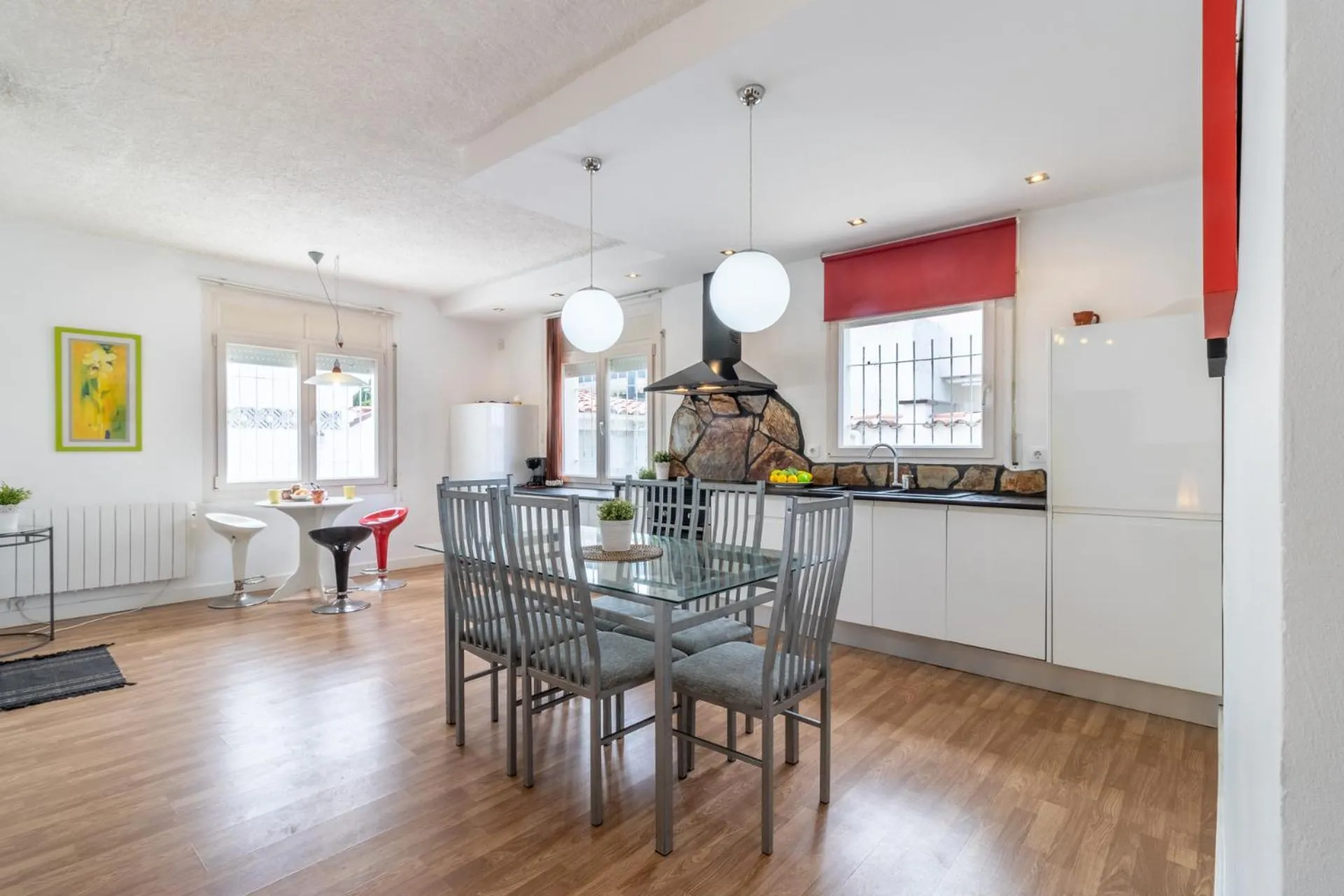 Dining area in Goldhome - Montseny 11 - Private heated pool