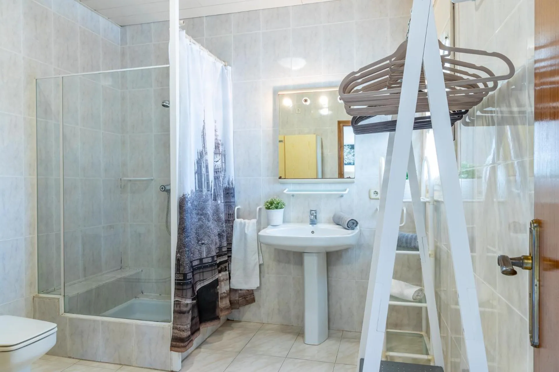 Bathroom in Goldhome - Montseny 11 - Private heated pool
