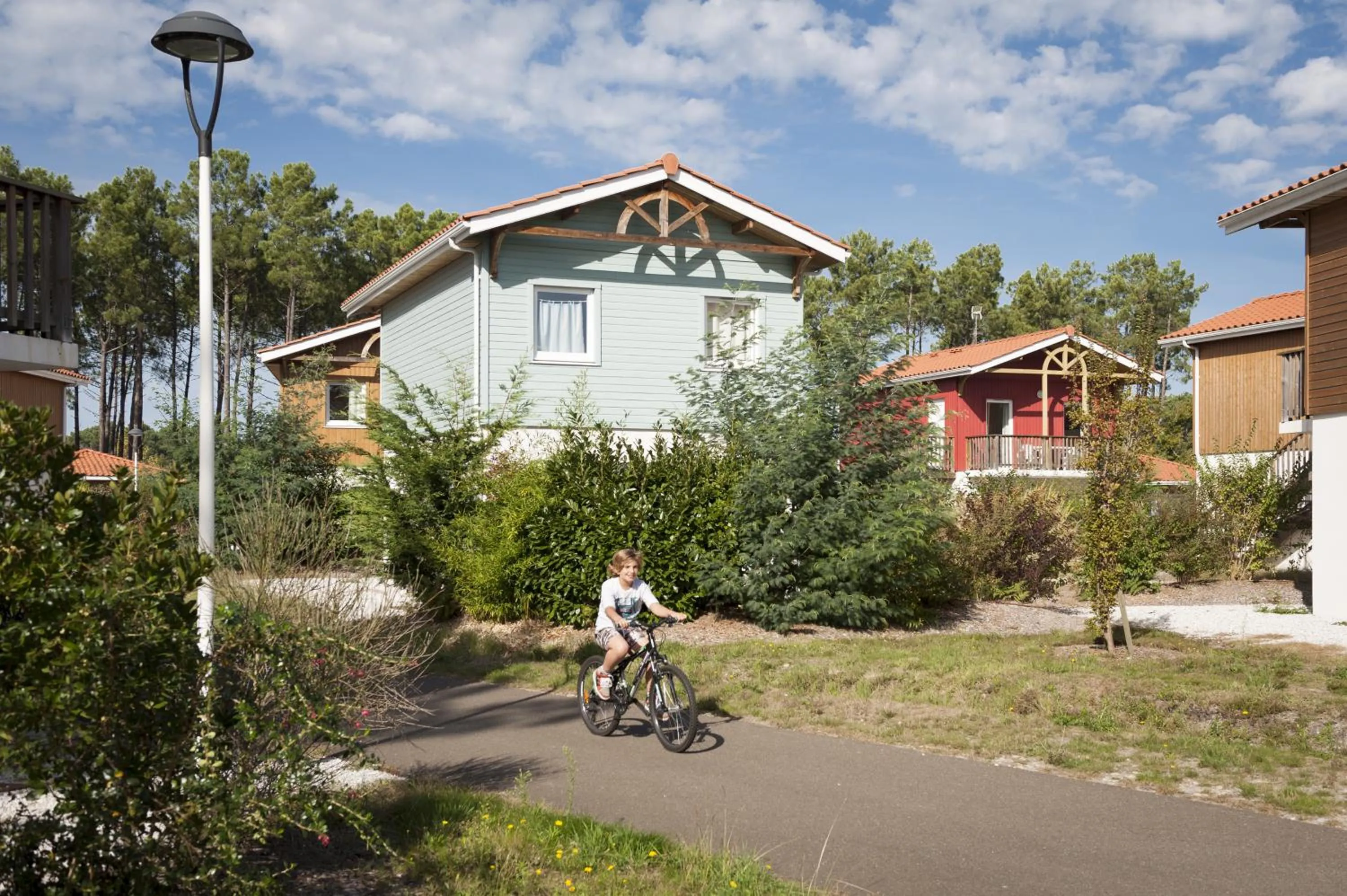 Facade/entrance in Vacancéole - Le Domaine des Grands Lacs