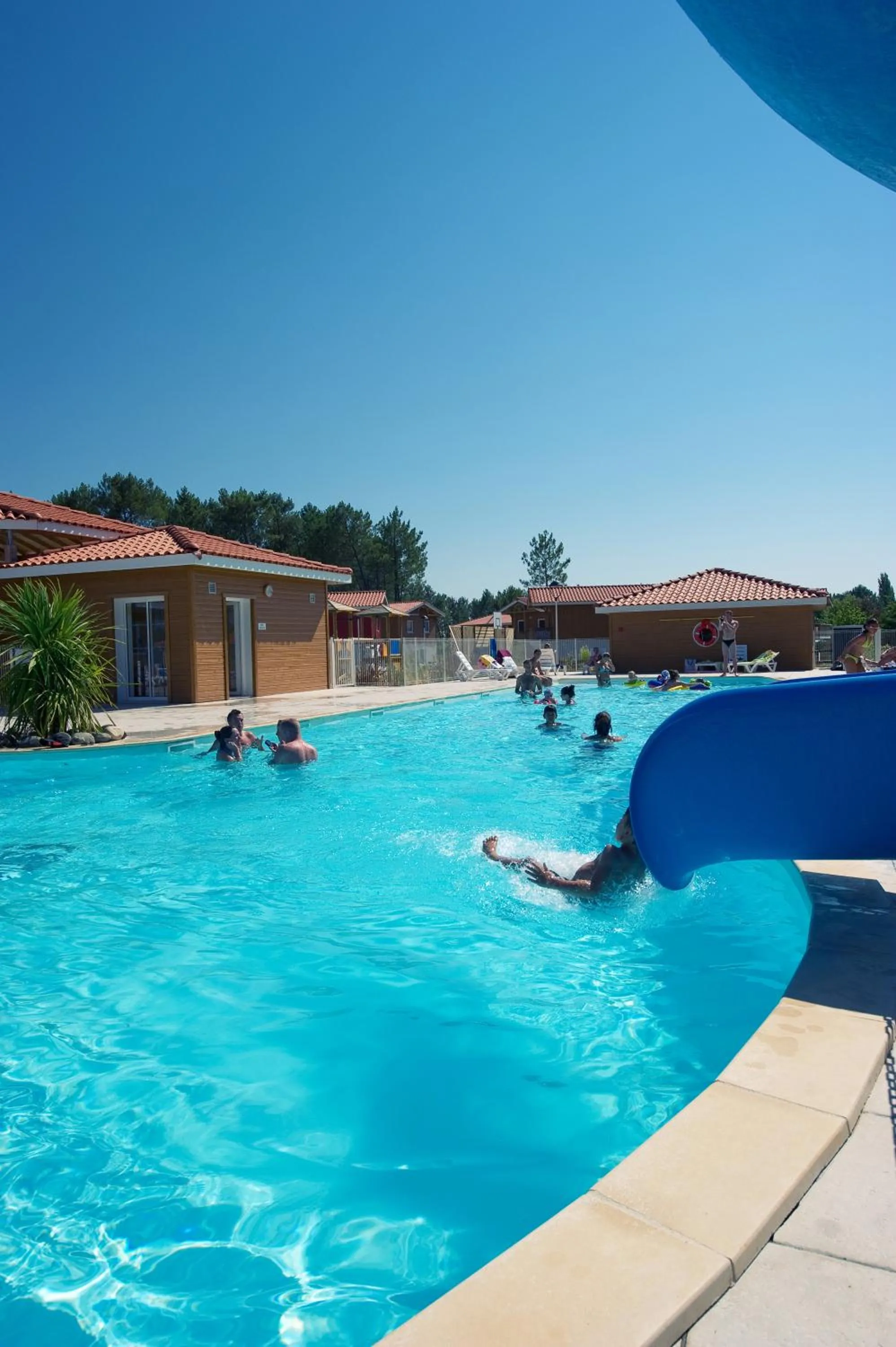 Swimming pool in Vacancéole - Le Domaine des Grands Lacs
