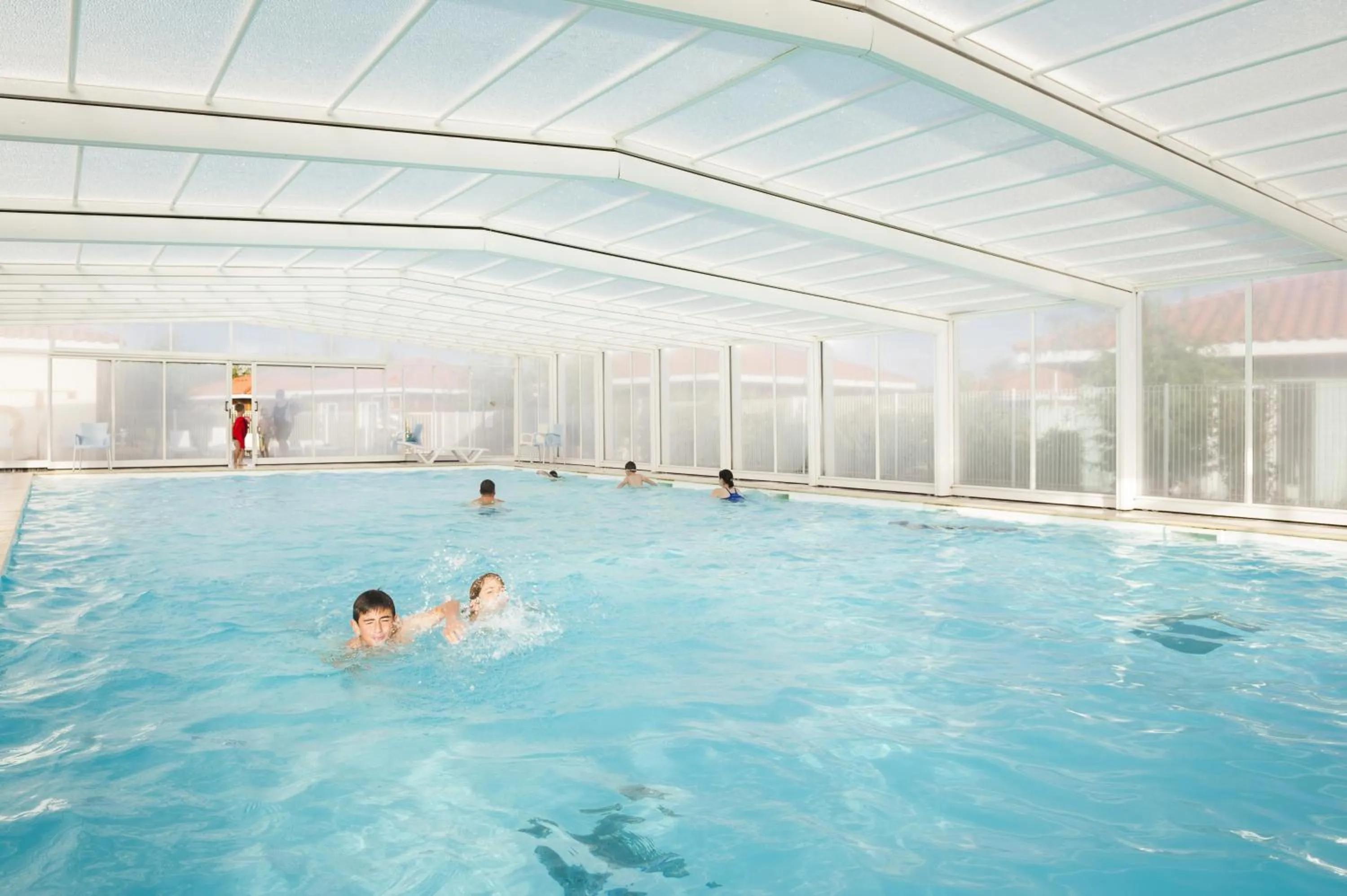 Swimming pool in Vacancéole - Le Domaine des Grands Lacs