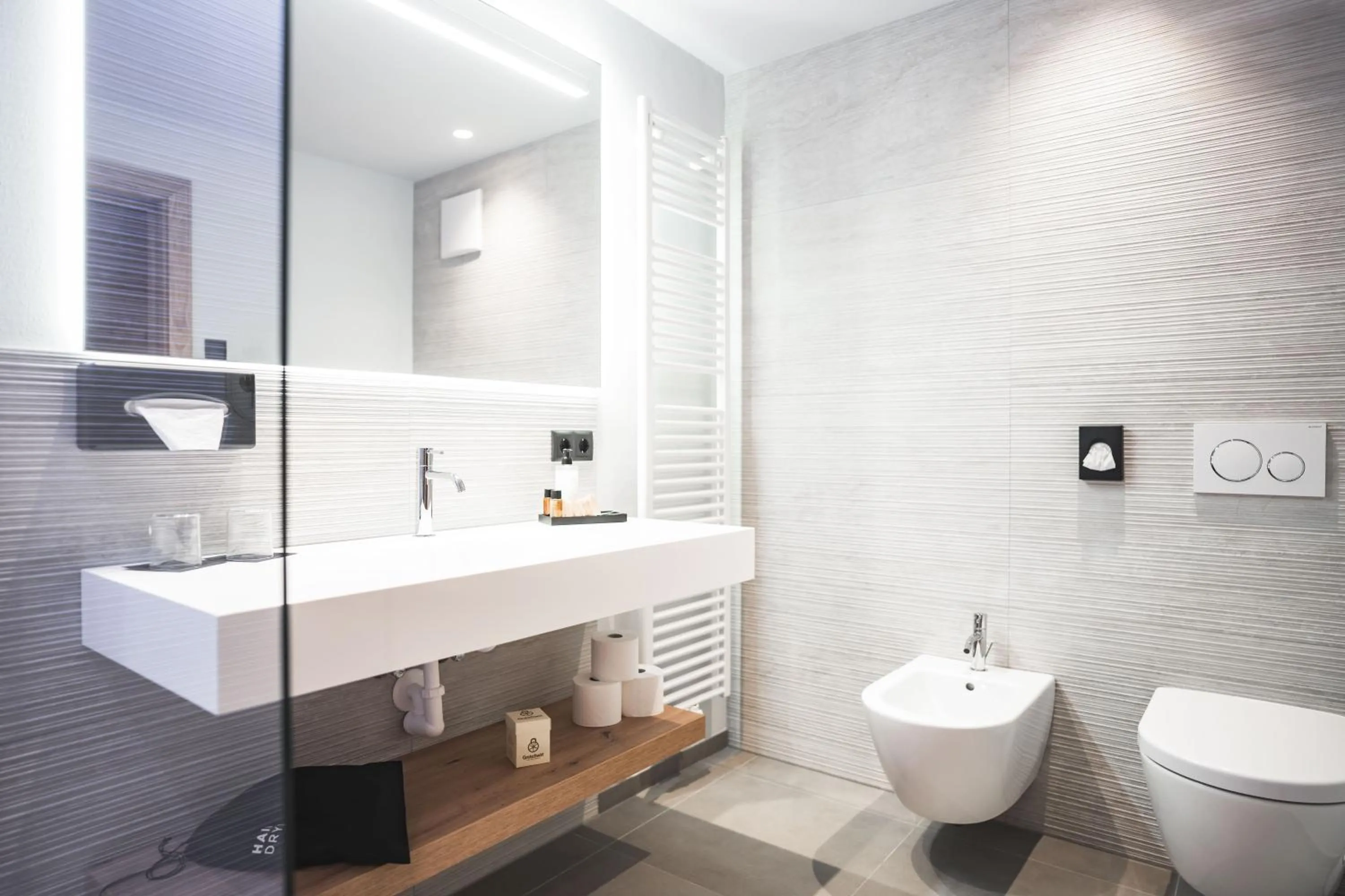 Bathroom in Arthotel Gratschwirt