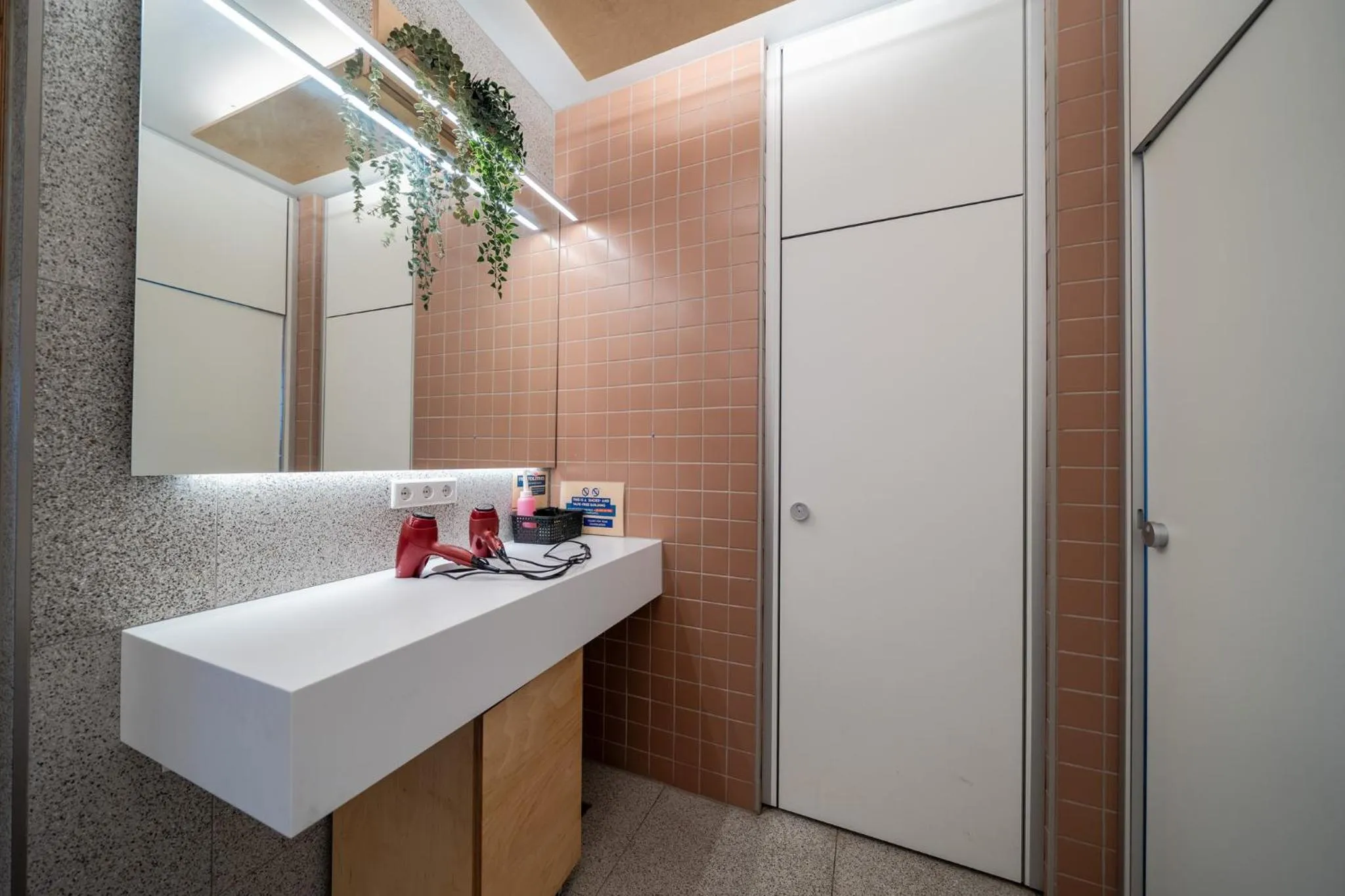 Bathroom in Dalur - HI Eco Hostel