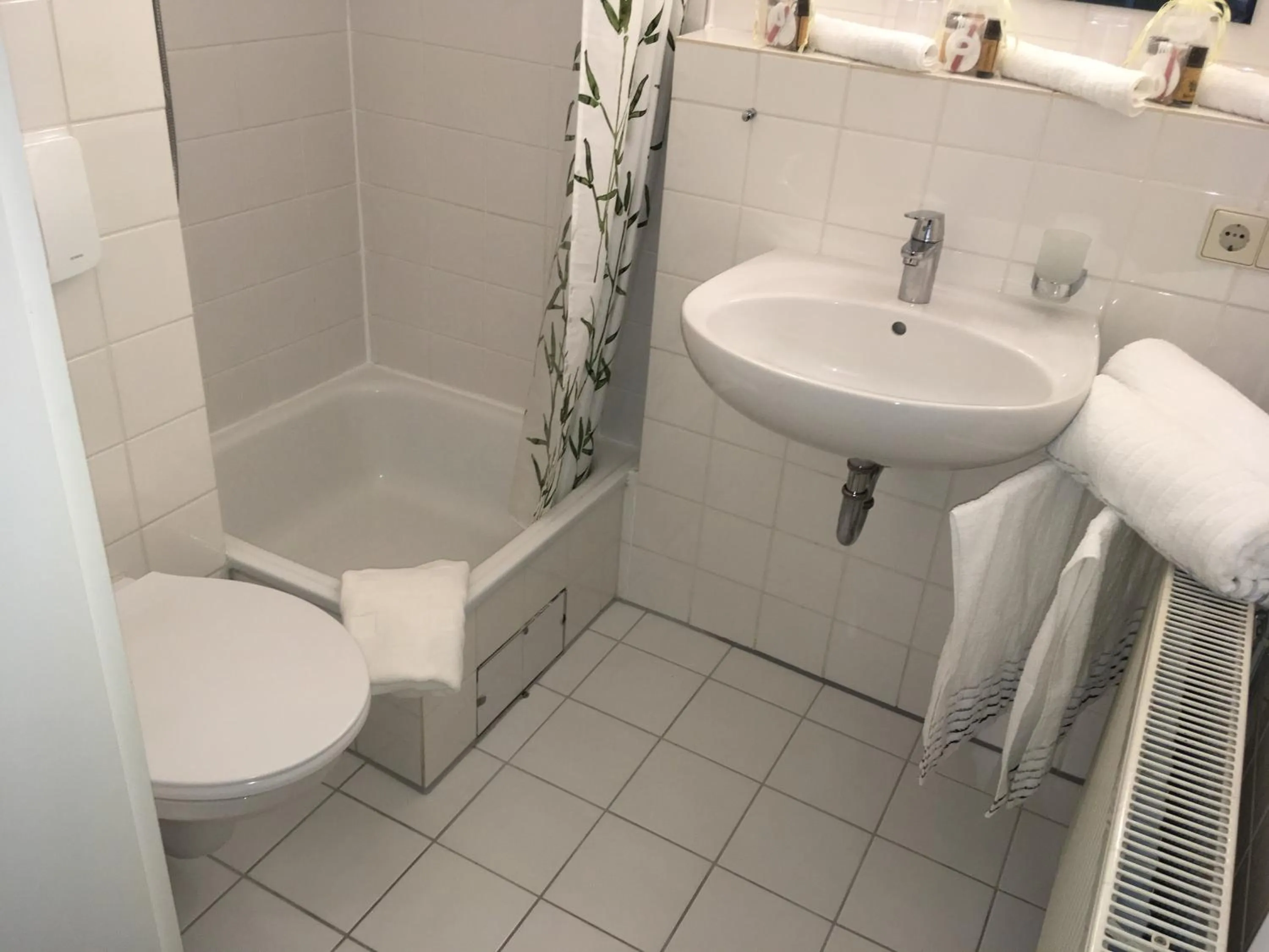 Shower in Apartment 47