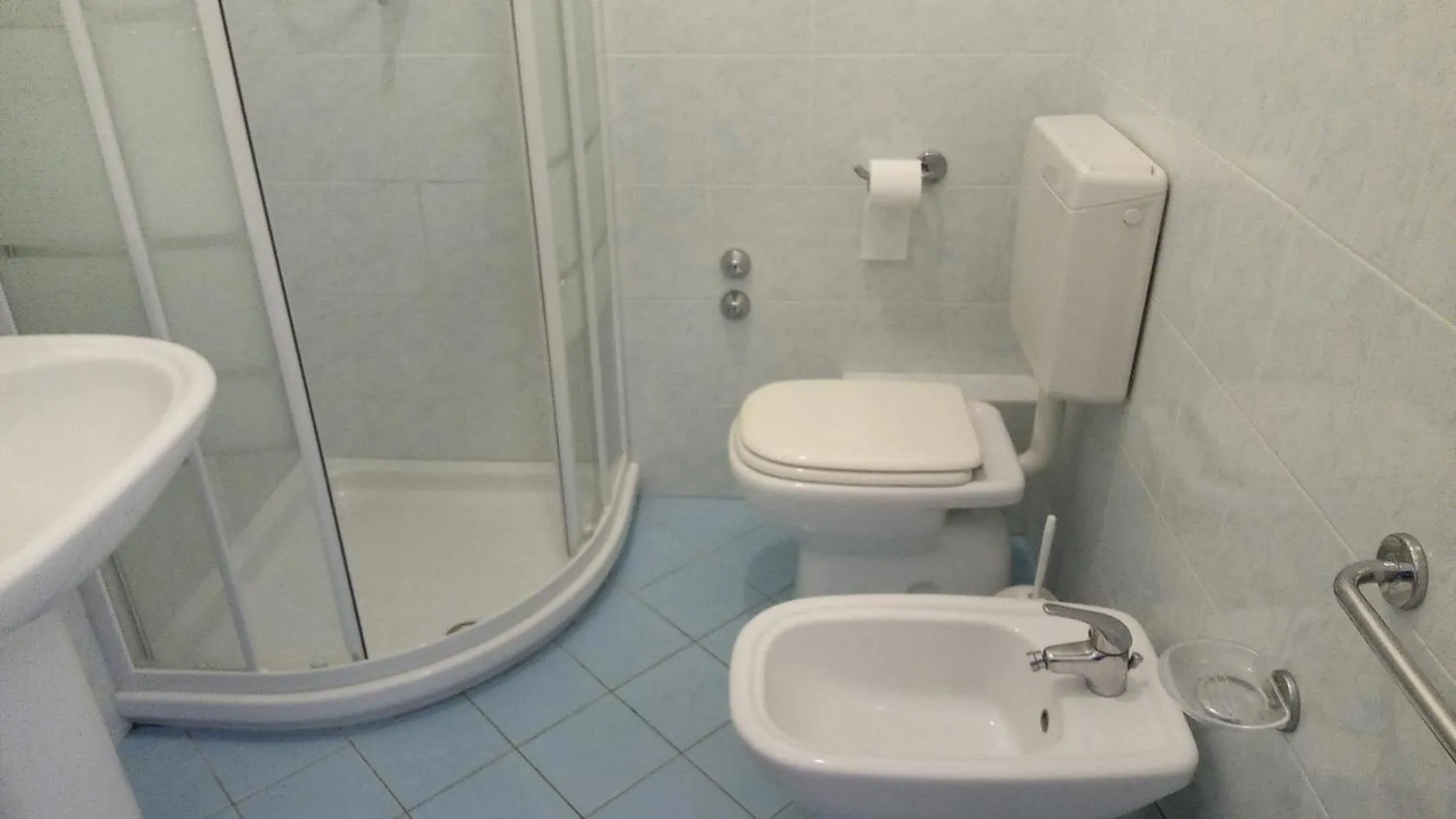 Bathroom in Hotel President