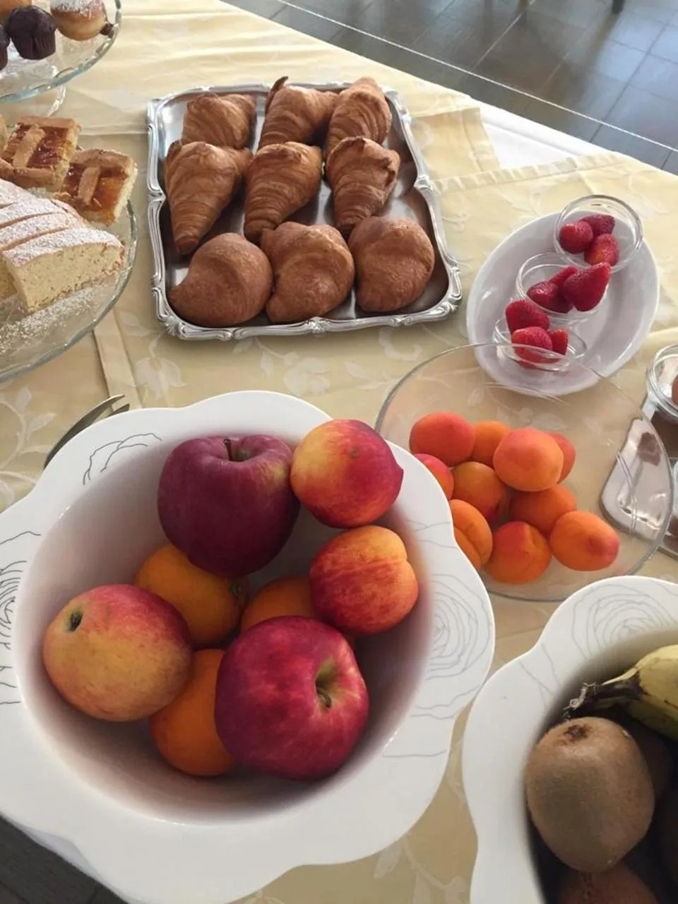 Breakfast in Hotel President