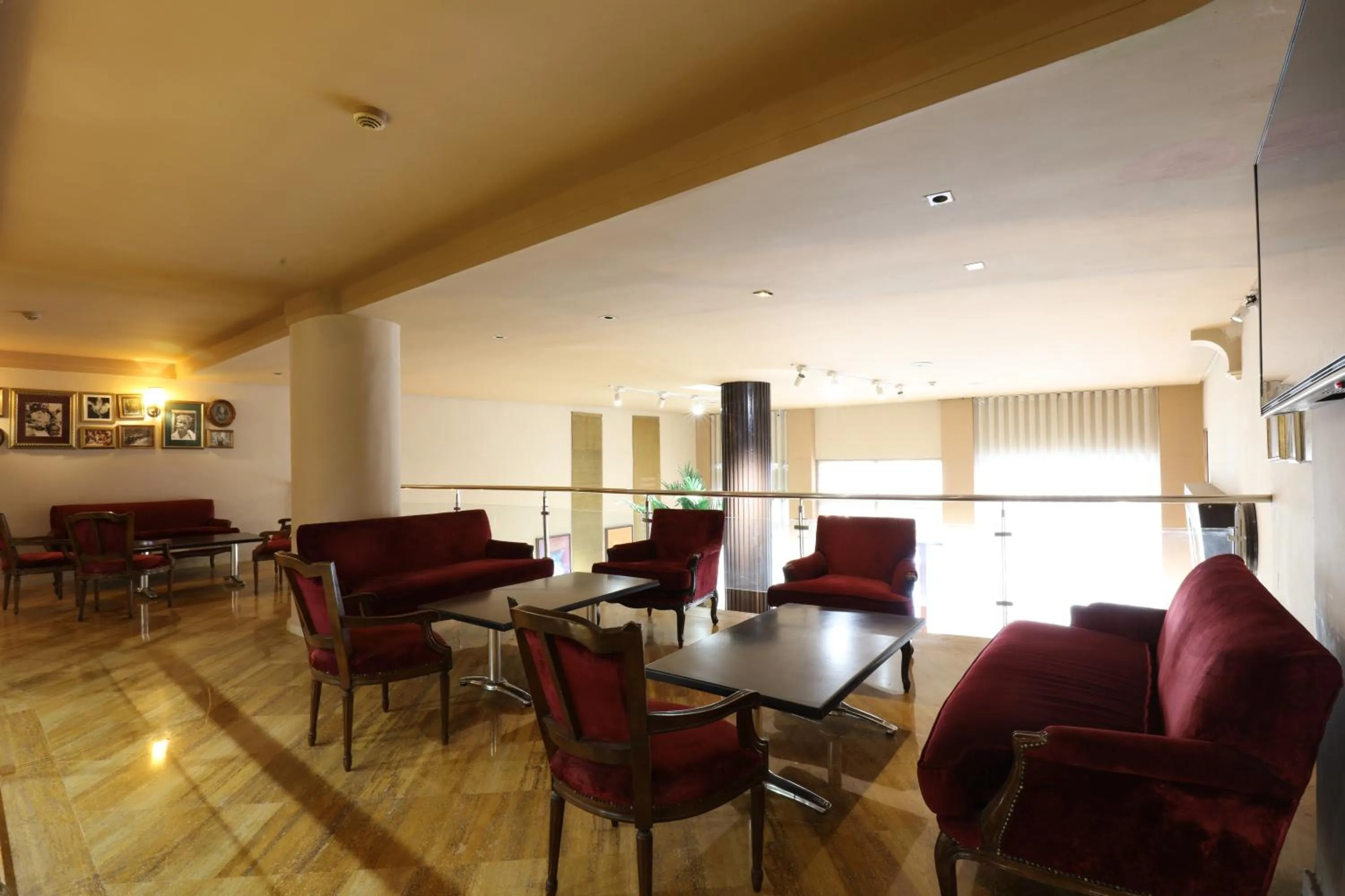 Restaurant/places to eat in Hôtel Les Saisons